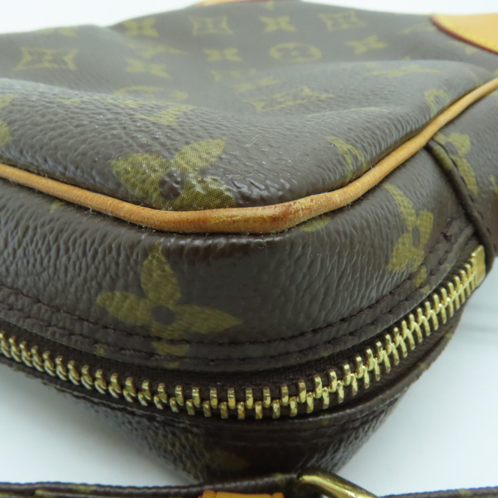 LOUIS VUITTON Monogram Danube Shoulder Bag金扣肩背袋啡色