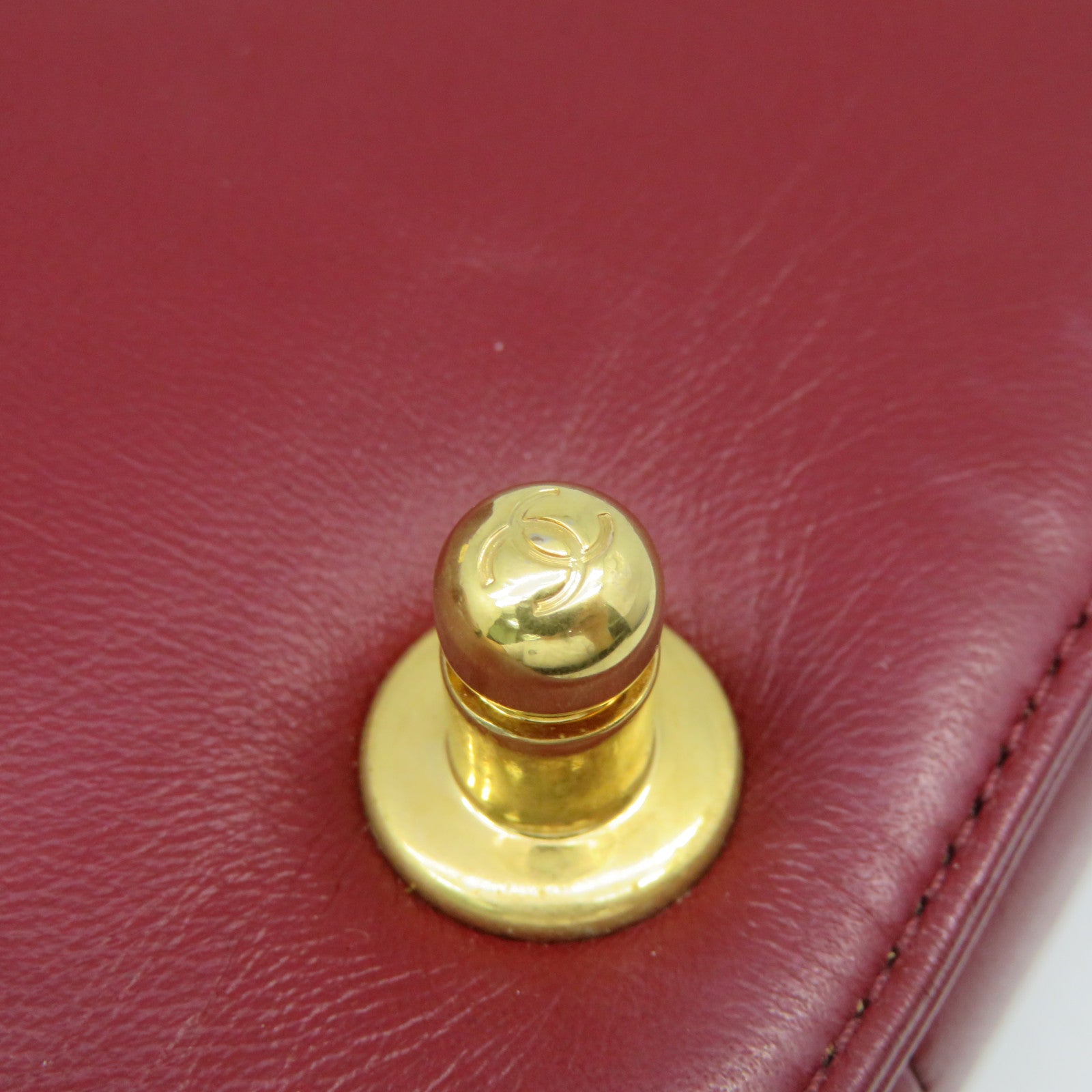 CHANEL 菱格羊皮皮革Boy Chanel Chain Shoulder Bag金扣链带肩背袋红色