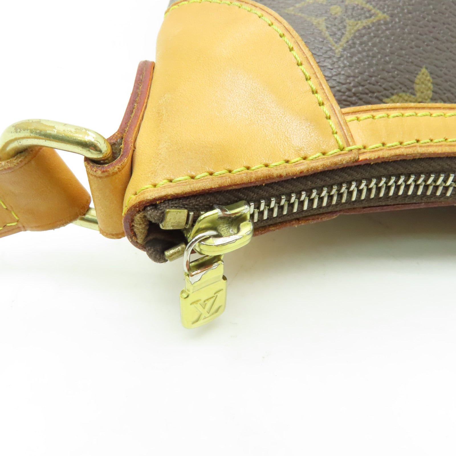 LOUIS VUITTON Monogram Odeon PM金扣肩背袋啡色