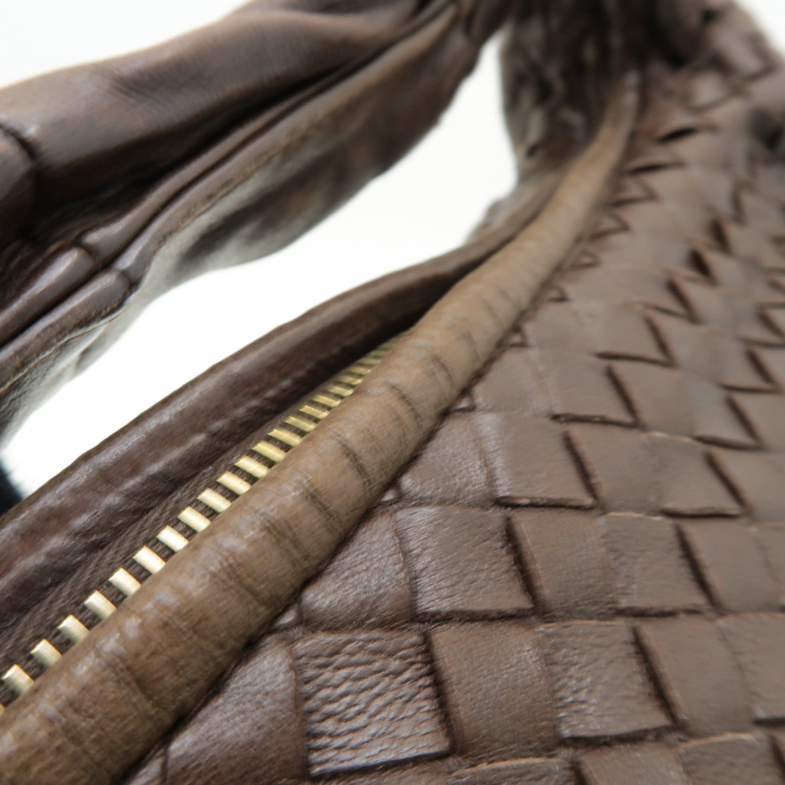 BOTTEGA VENETA 織紋皮革Shoulder Bag金扣肩背袋啡色