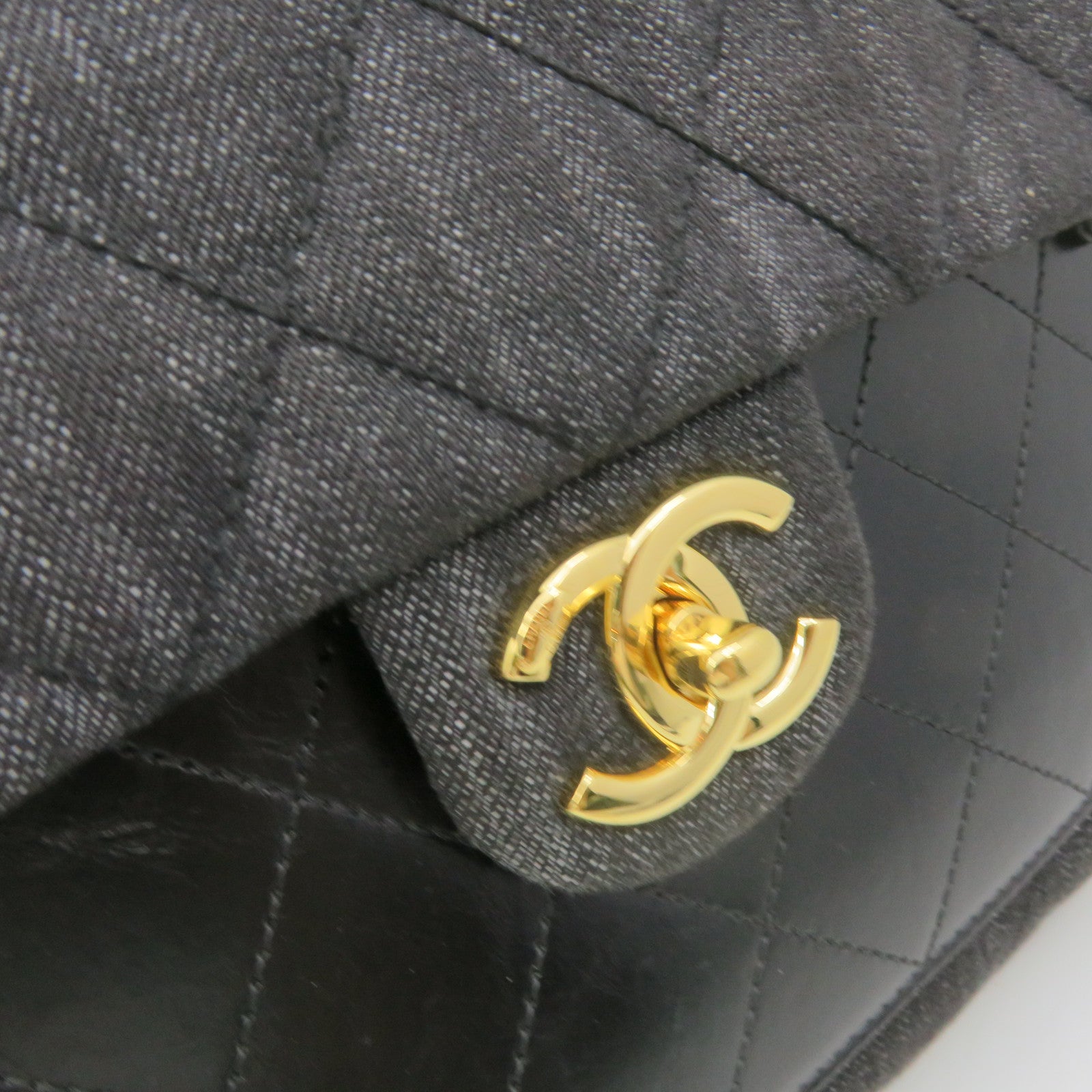CHANEL Rhombus Denim Chain Shoulder Bag Gold Buckle Chain Belt Shoulder Bag Black