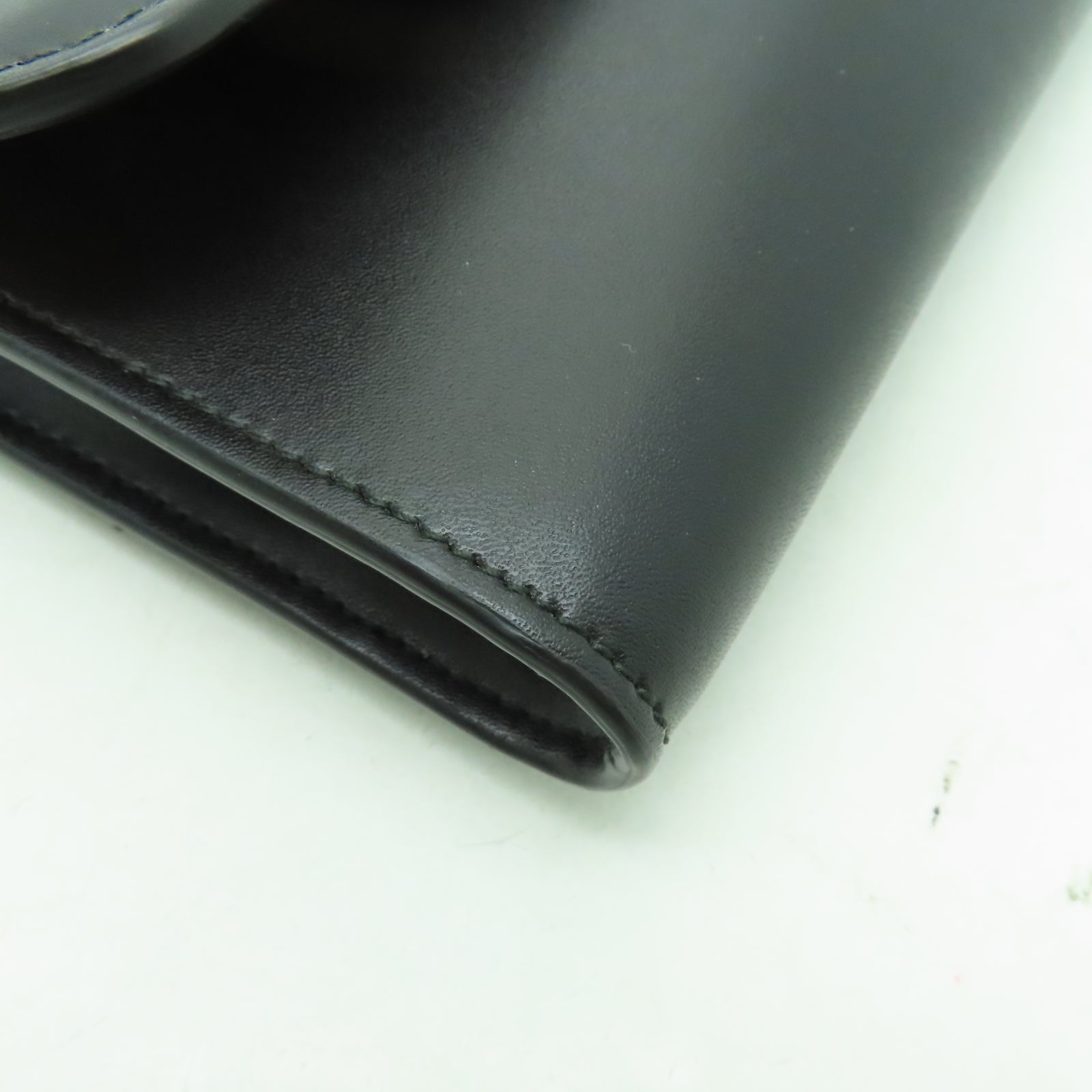 Salvatore Ferragamo 牛皮皮革Shoulder Bag鏈帶肩背袋黑色