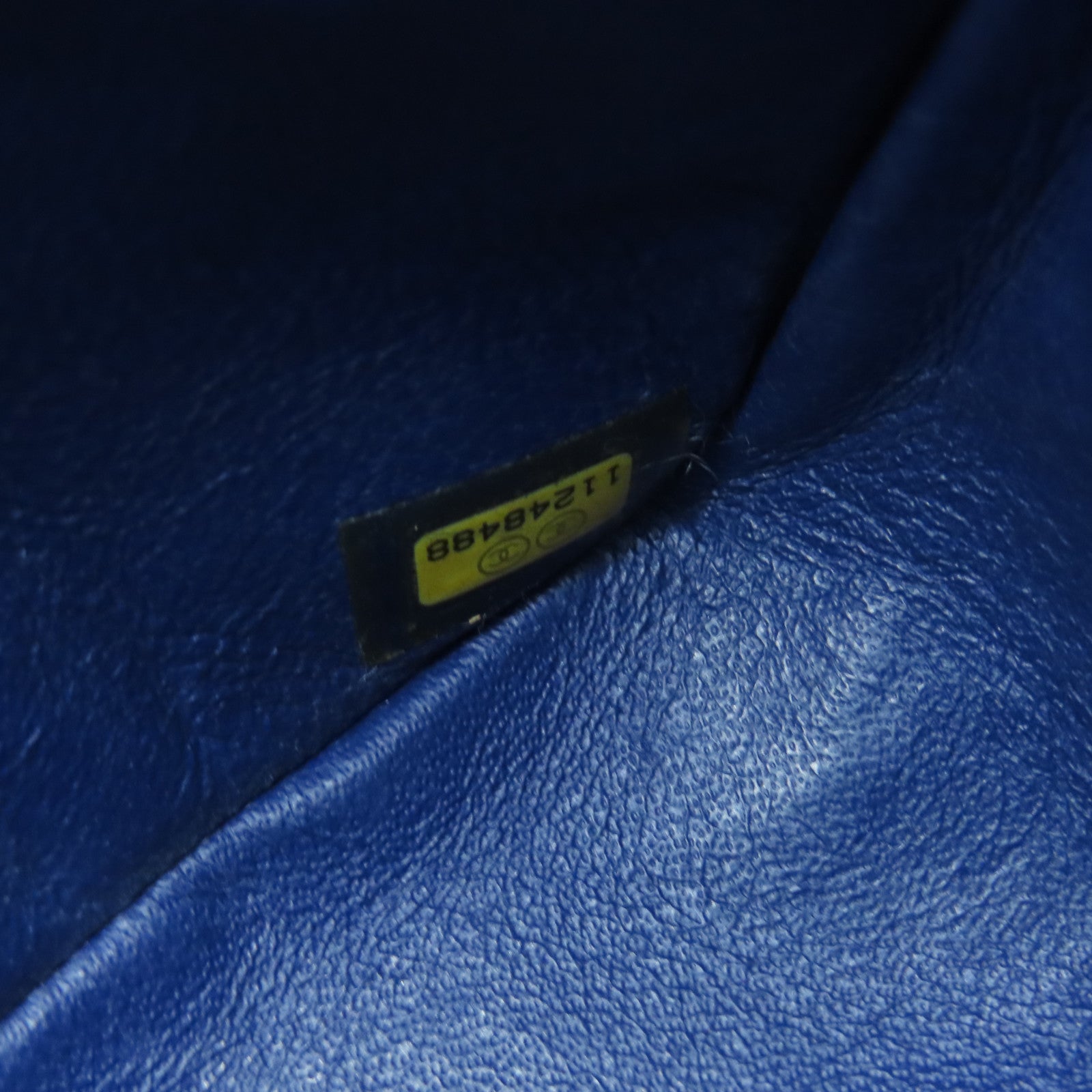 CHANEL rhombic cowhide leather Chain Shoulder silver buckle chain shoulder bag blue