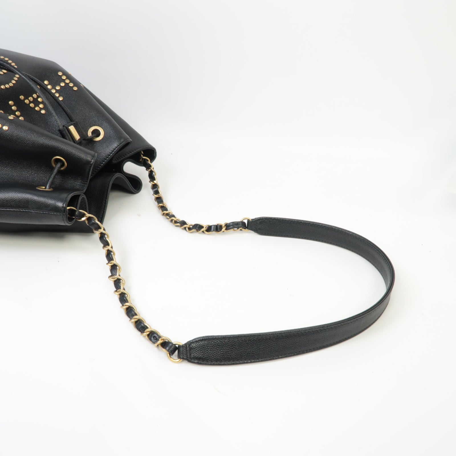 CHANEL Caviar皮革Chain Shoulder金扣鏈帶肩背袋黑色