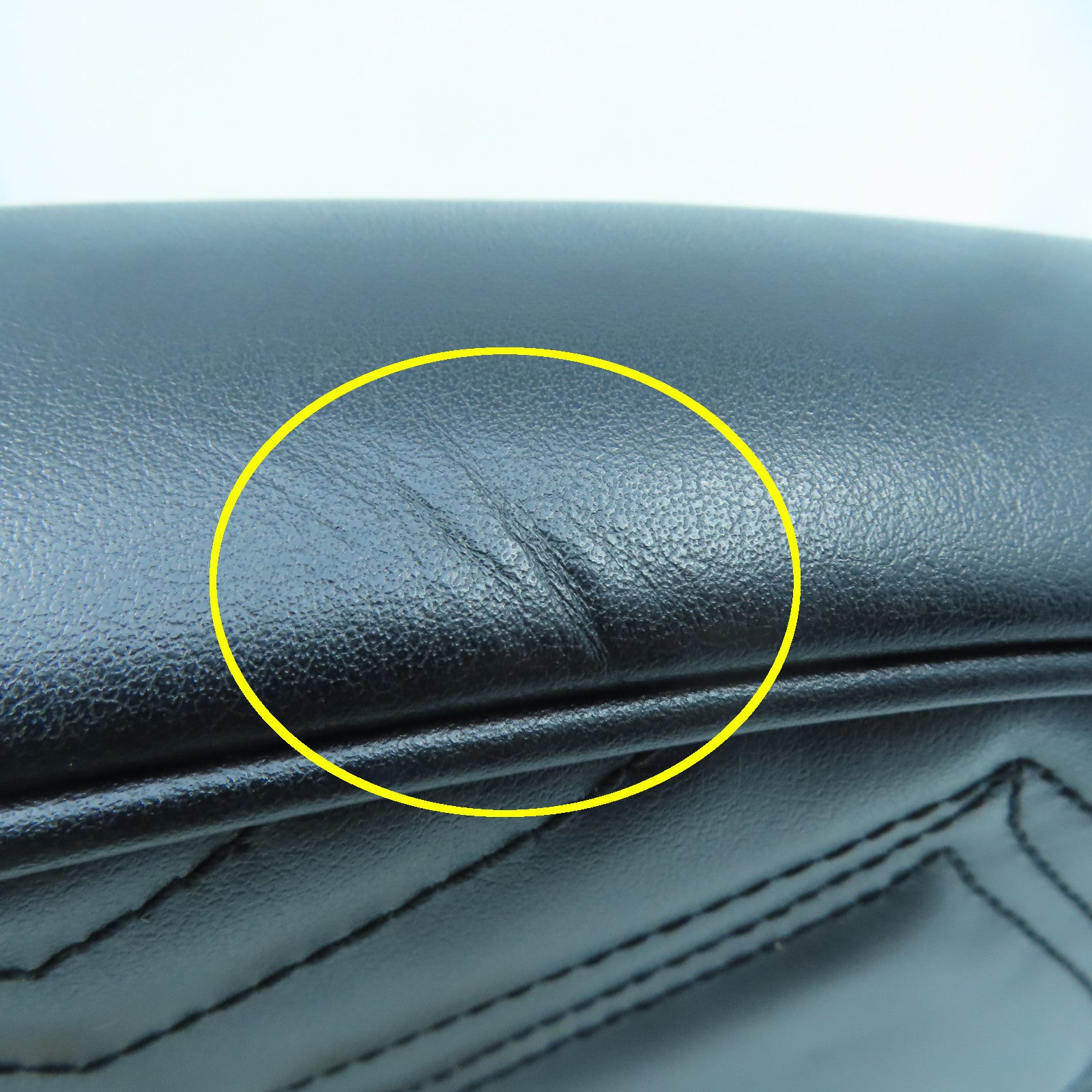 GUCCI cowhide leather GG Marmont gold buckle chain shoulder bag black