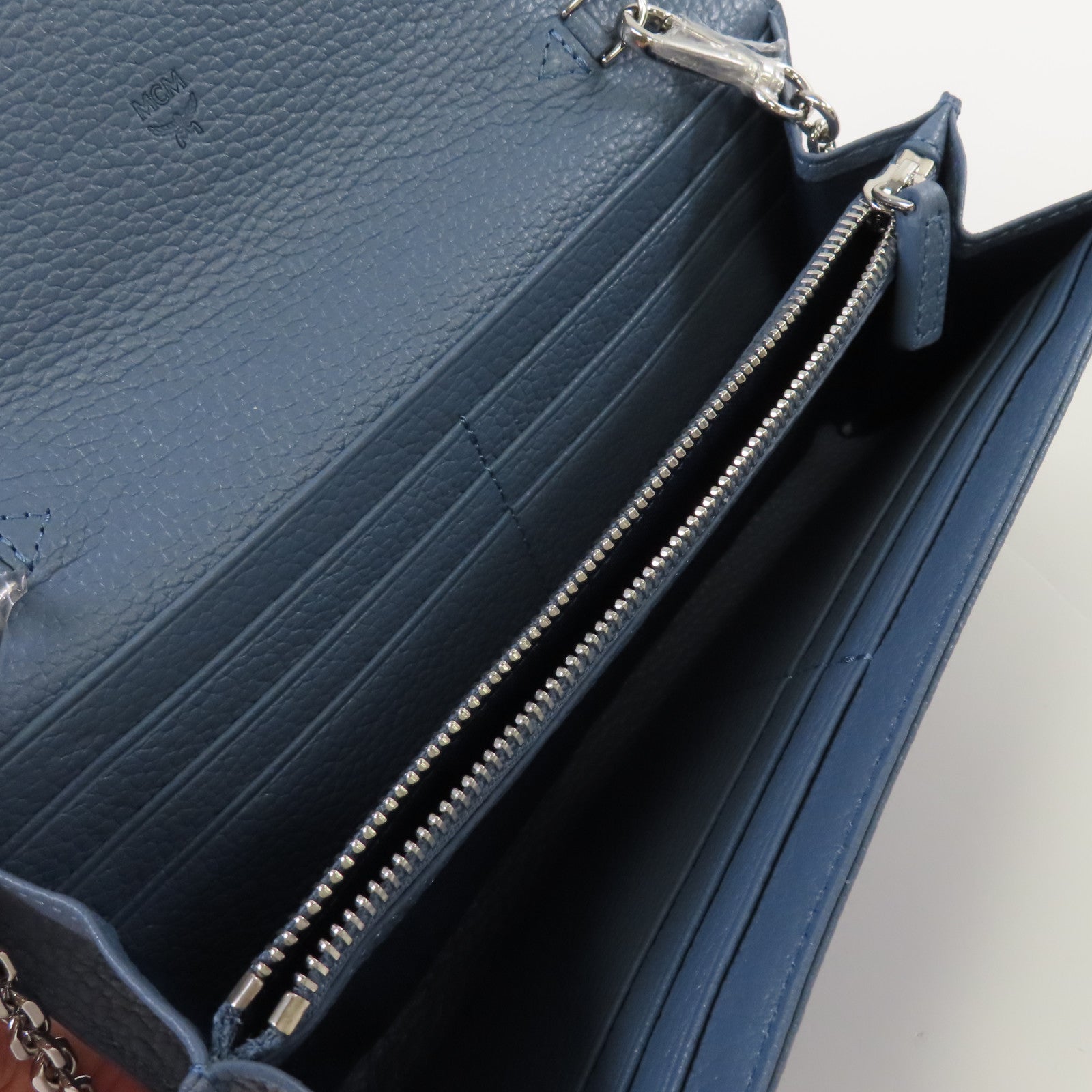 MCM 牛皮皮革Wallet Chain Shoulder Bag銀扣鏈帶肩背袋藍色