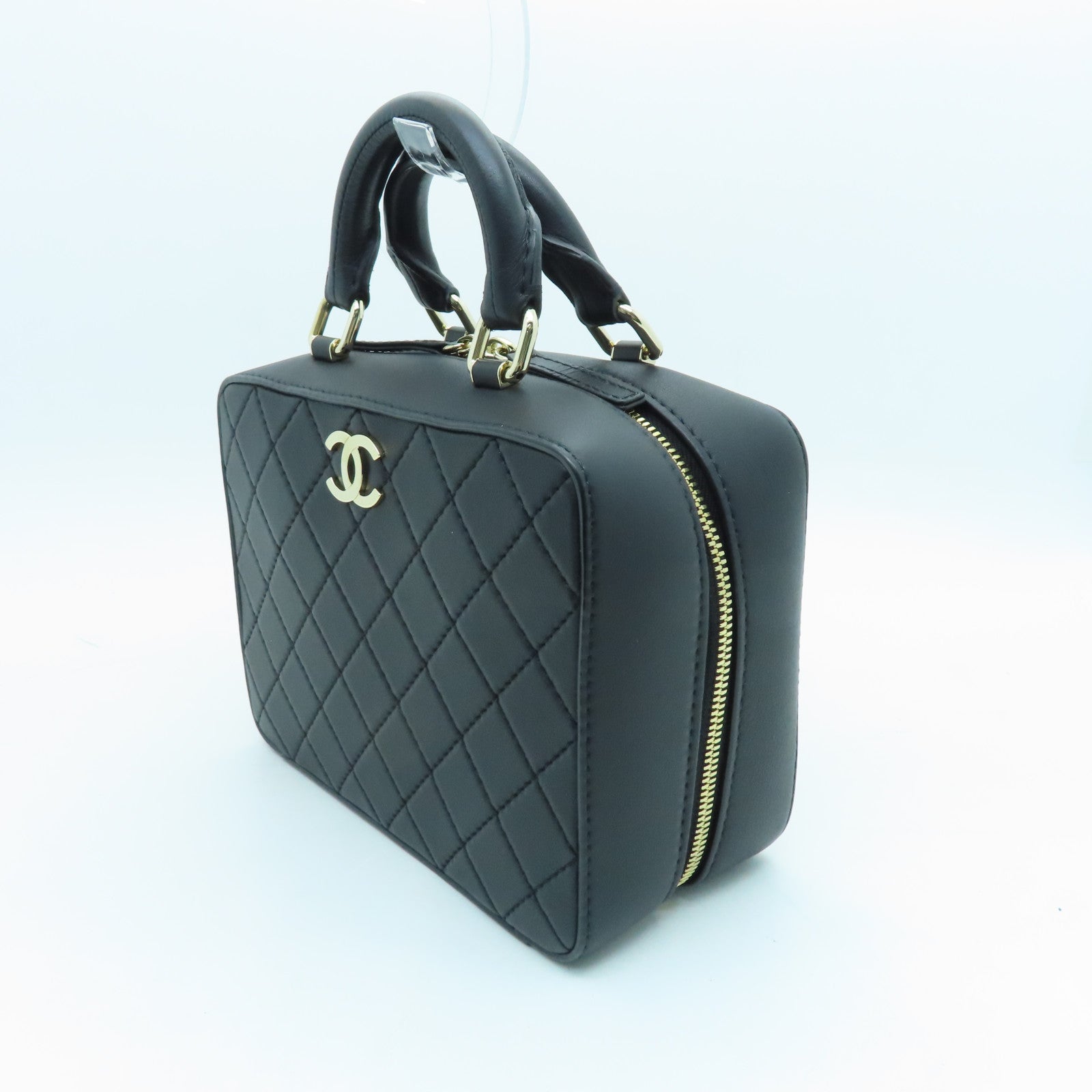CHANEL cowhide leather Shoulder Bag gold buckle handle shoulder bag black