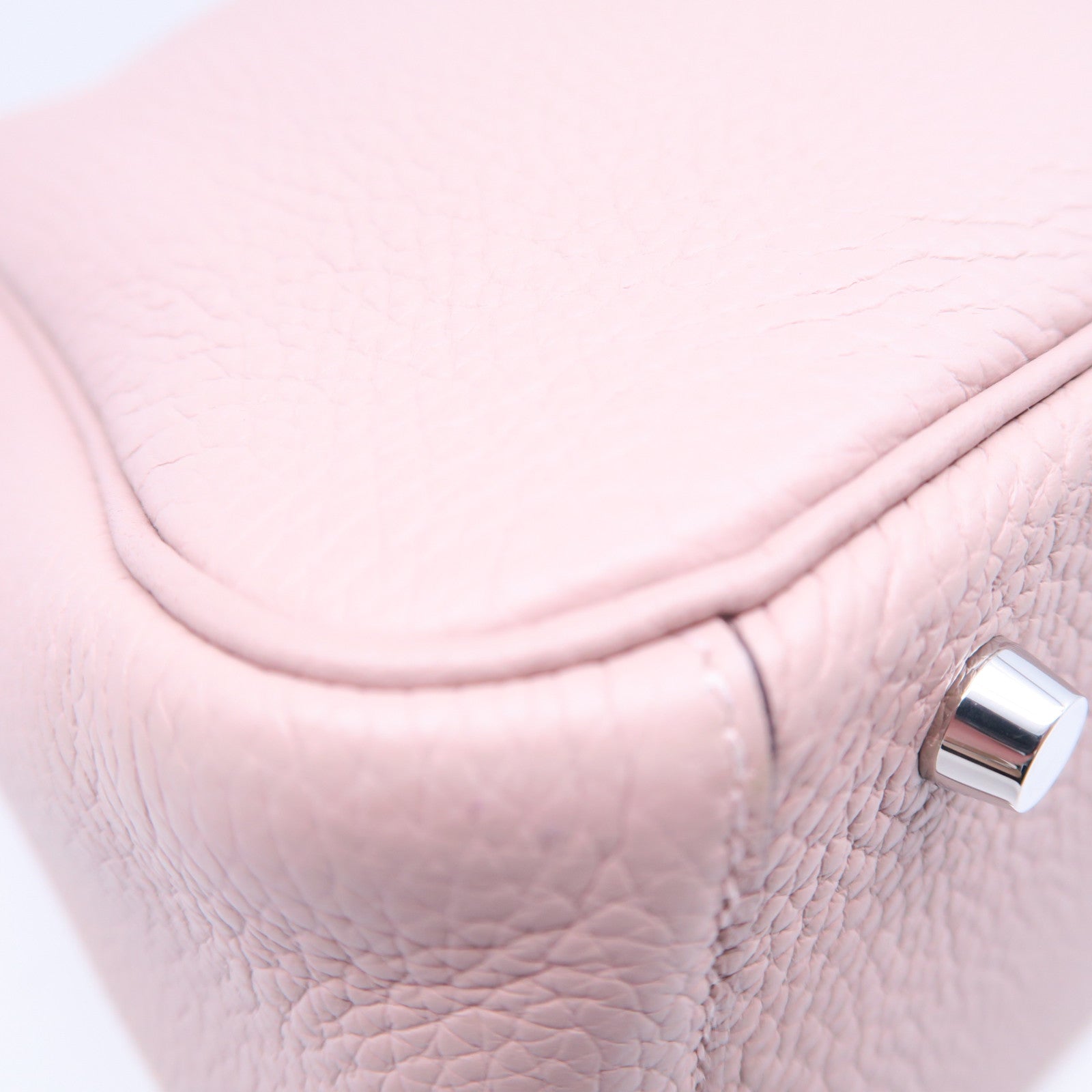 HERMES Taurillon Clemence皮革Lindy 30银扣手挽肩背两用袋粉红色