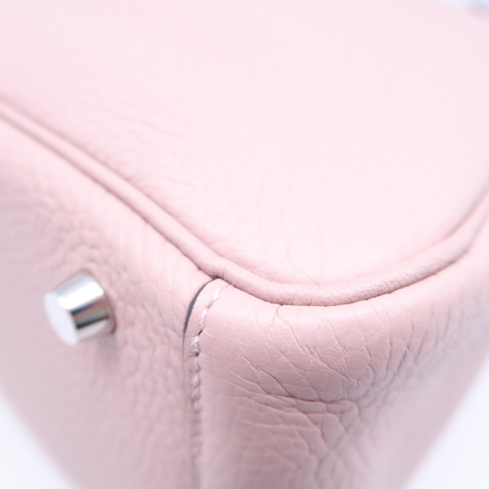 HERMES Taurillon Clemence皮革Lindy 30银扣手挽肩背两用袋粉红色