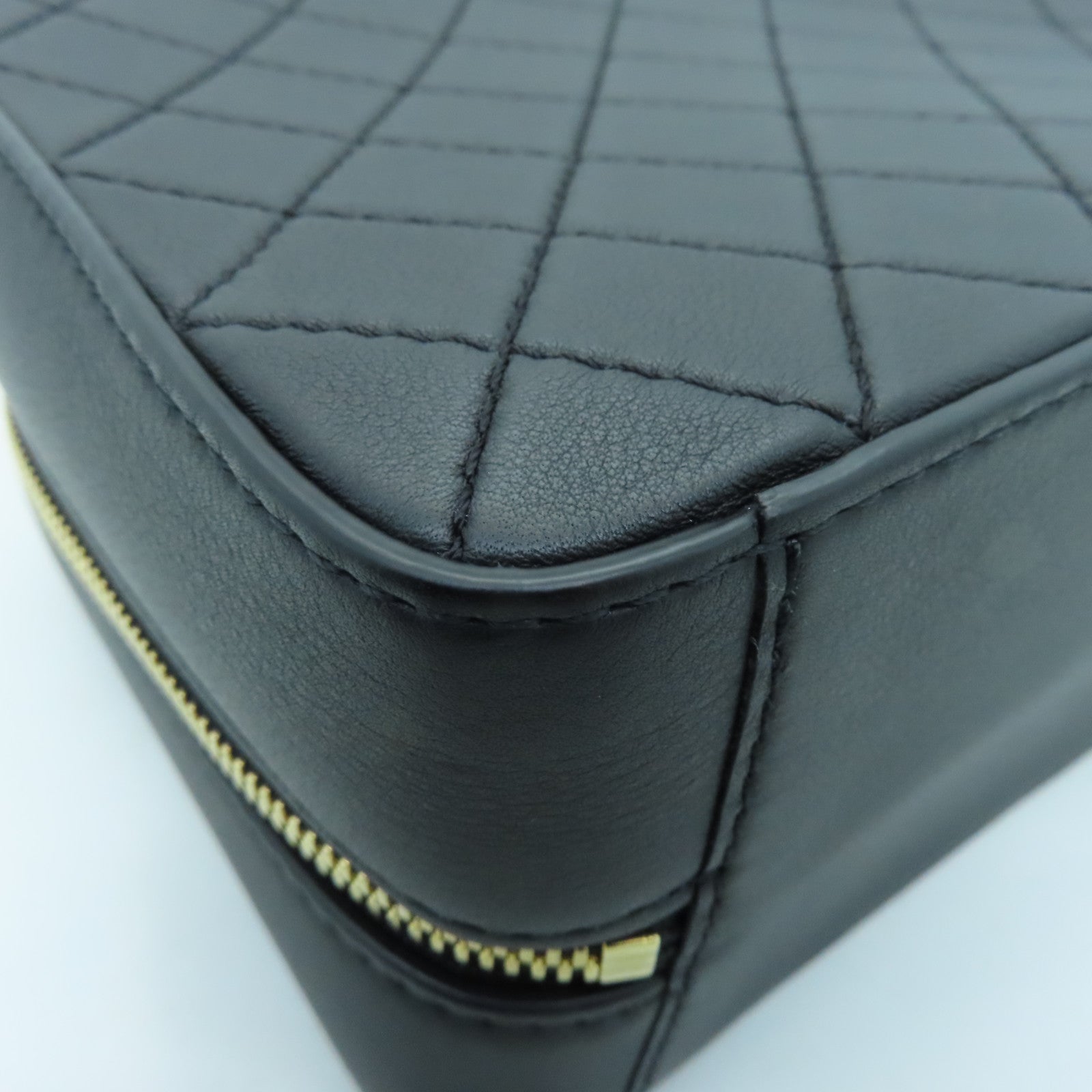CHANEL cowhide leather Shoulder Bag gold buckle handle shoulder bag black