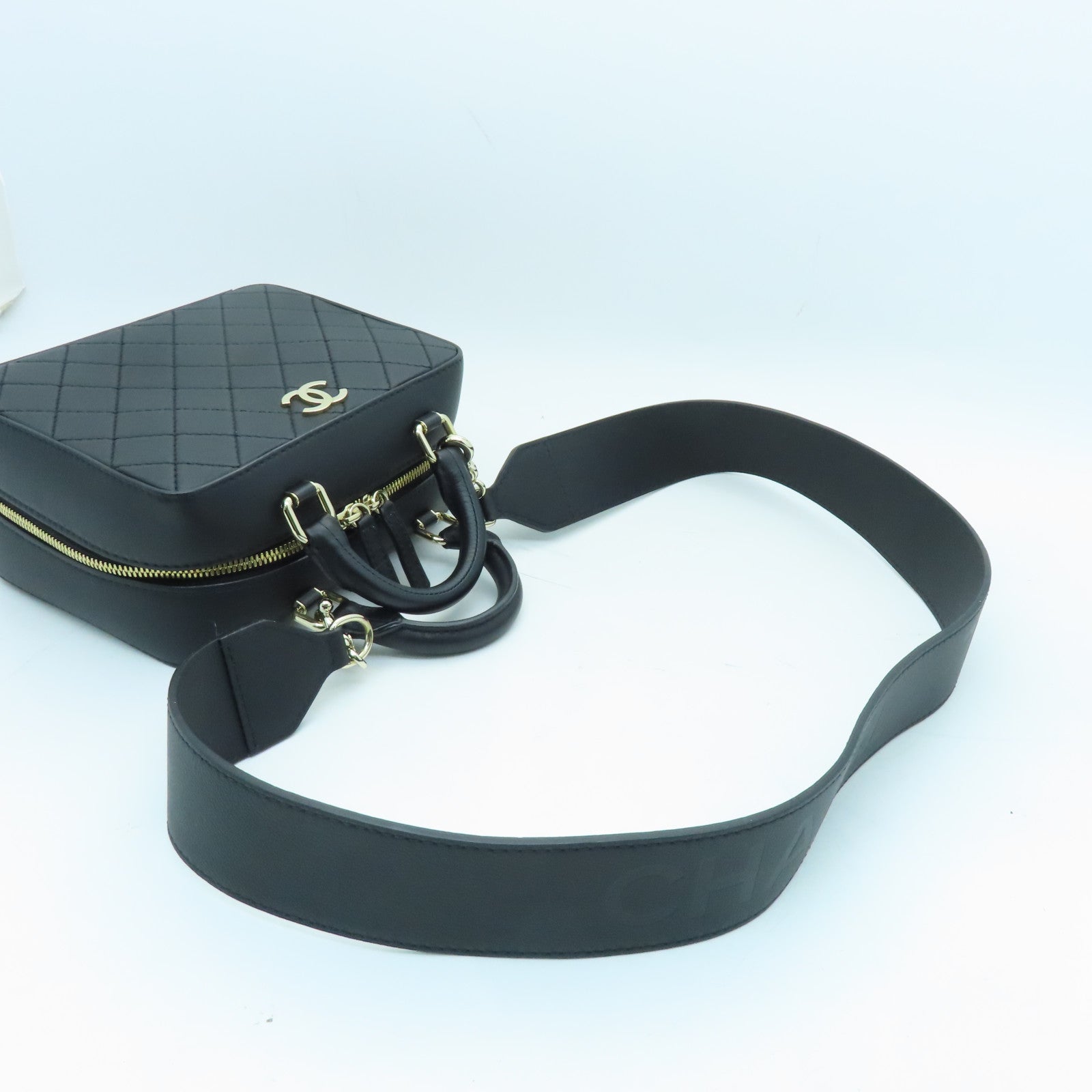 CHANEL cowhide leather Shoulder Bag gold buckle handle shoulder bag black