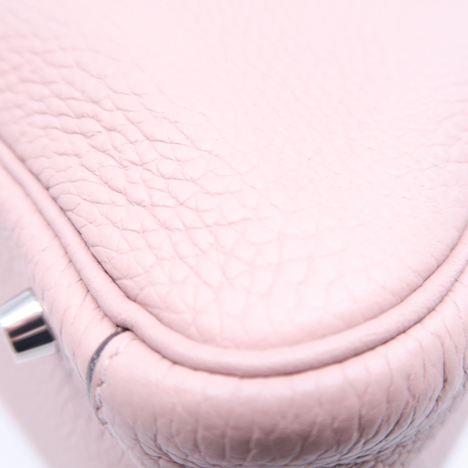 HERMES Taurillon Clemence皮革Lindy 30银扣手挽肩背两用袋粉红色