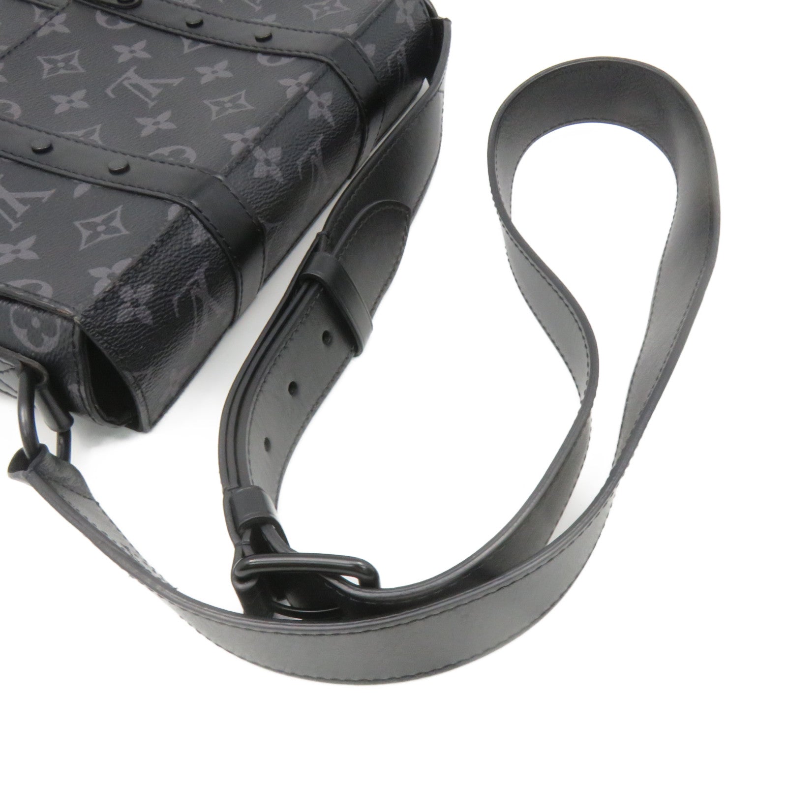 LOUIS VUITTON Mon-Eclipse Trunk Shoulder Bag Black