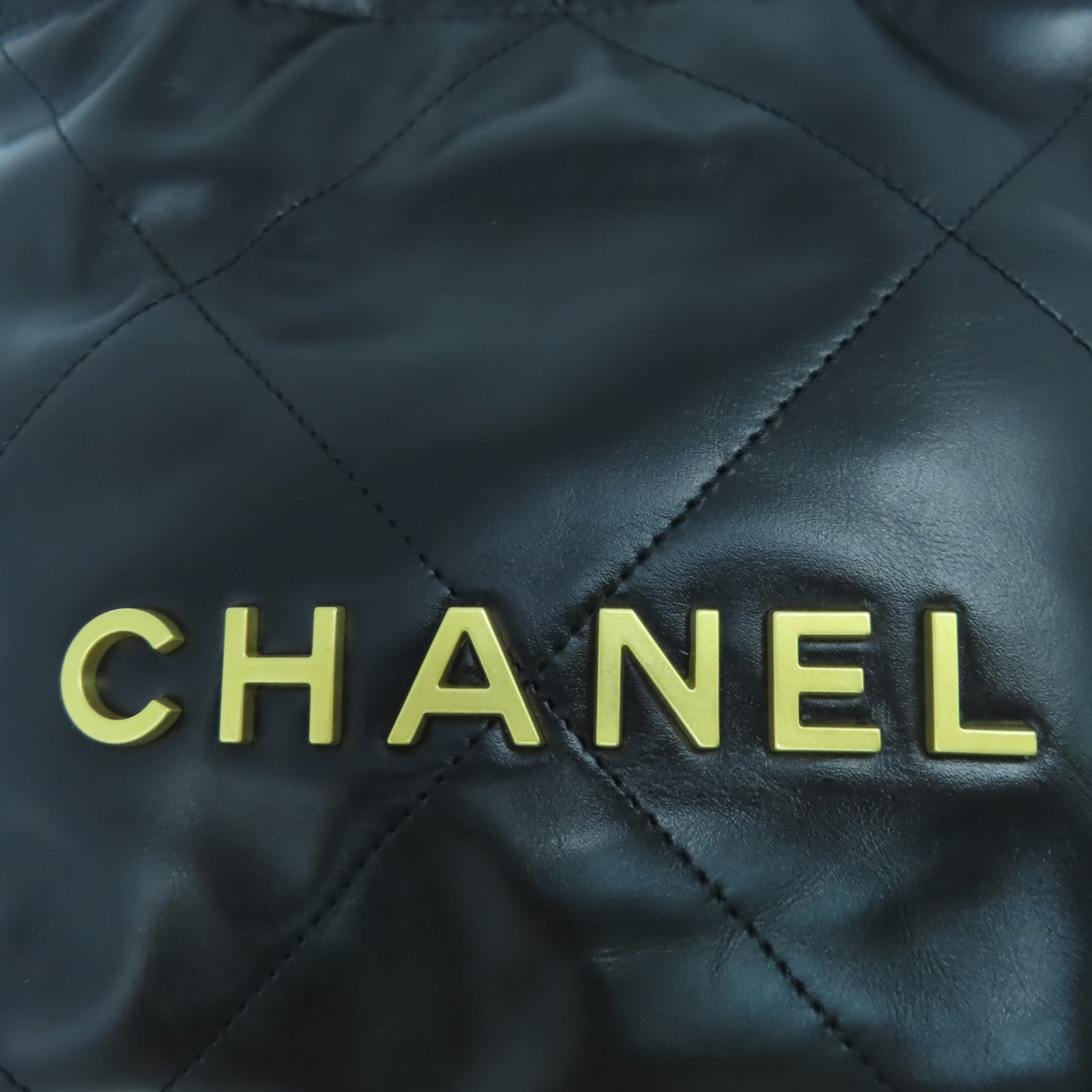 CHANEL 【激減優惠】菱格牛皮皮革Mini 22金扣鏈帶肩背袋黑色