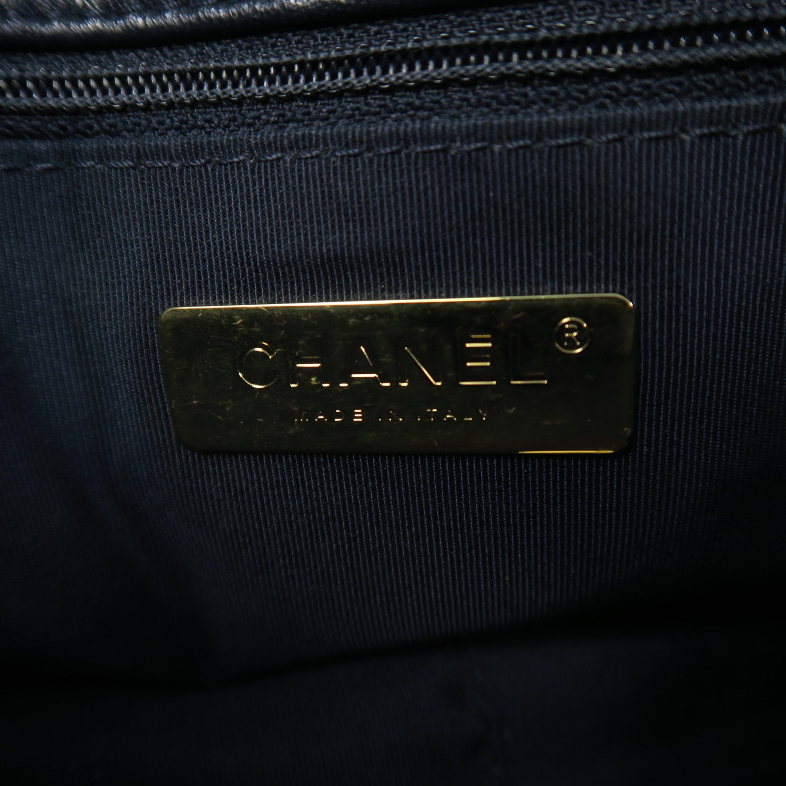 CHANEL 菱格皮革Chanel 19 Chain Shoulder金扣/銀扣鏈帶手挽肩背兩用袋深藍色