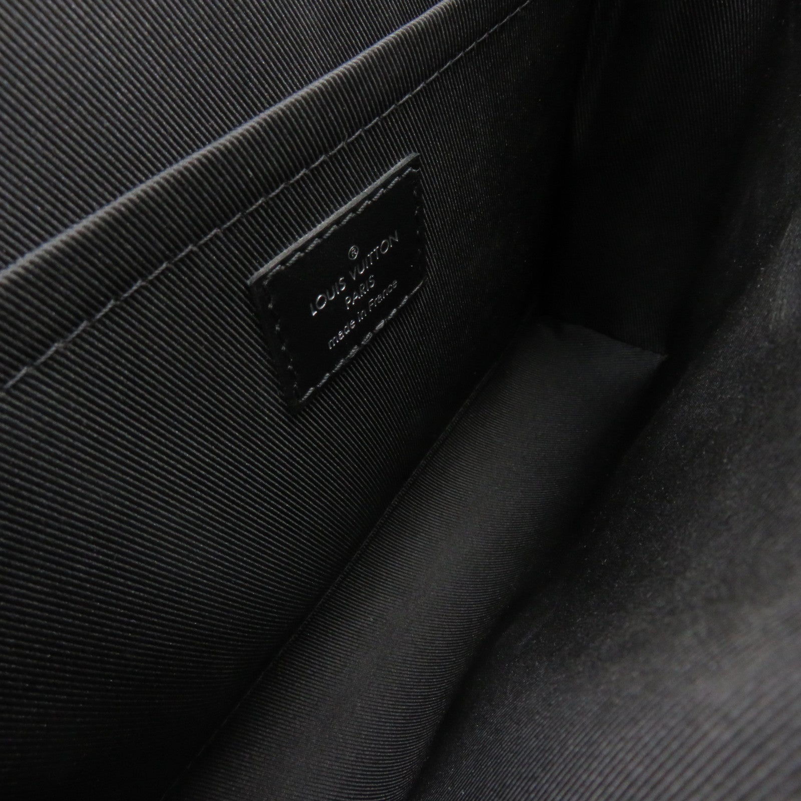 LOUIS VUITTON Mon-Eclipse Trunk Shoulder Bag Black