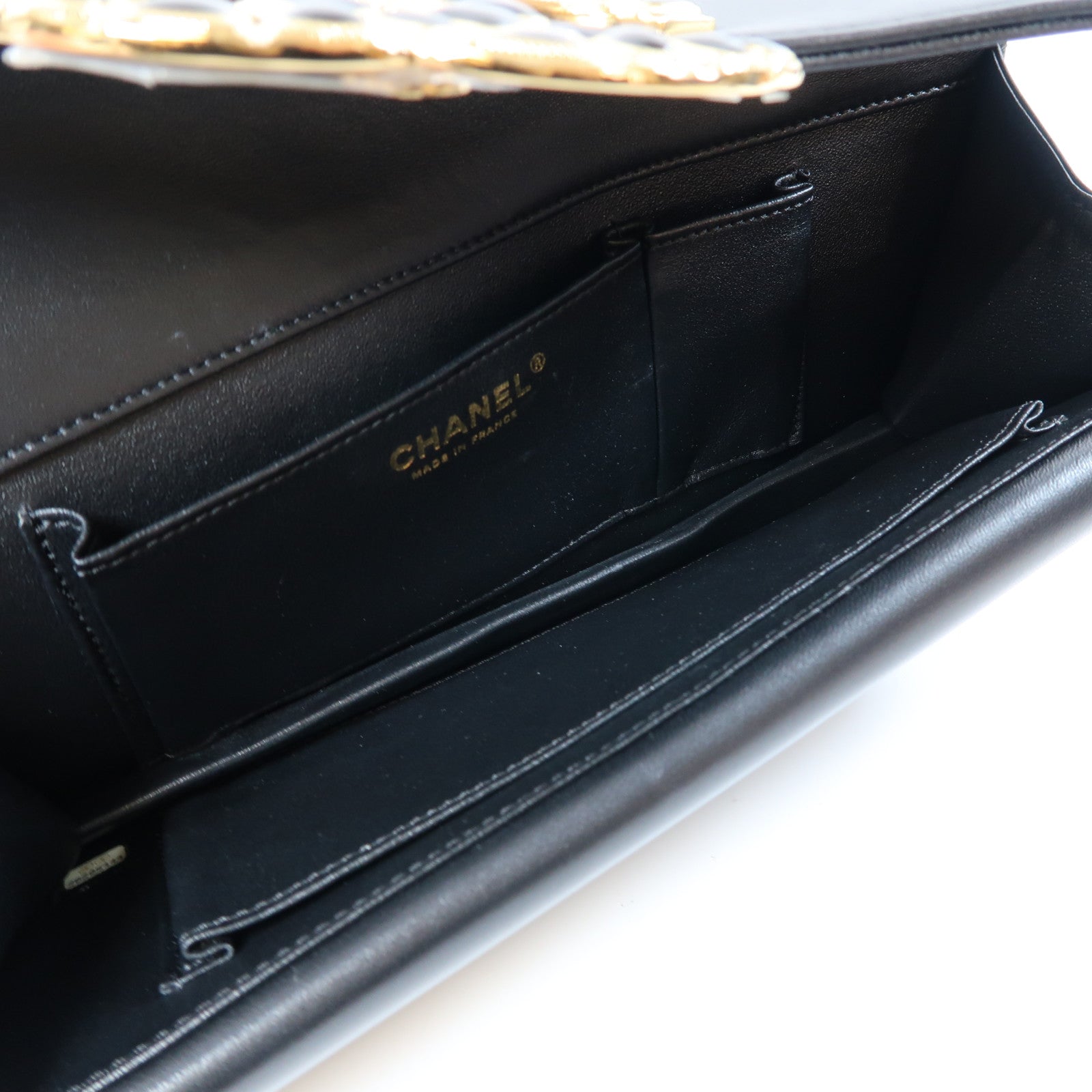 CHANEL 牛皮皮革Clutch金扣手拿包黑色