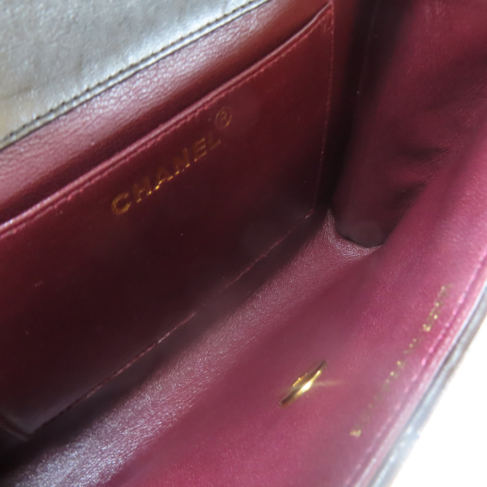 CHANEL 菱格羊皮皮革Handbag金扣手挽袋黑色