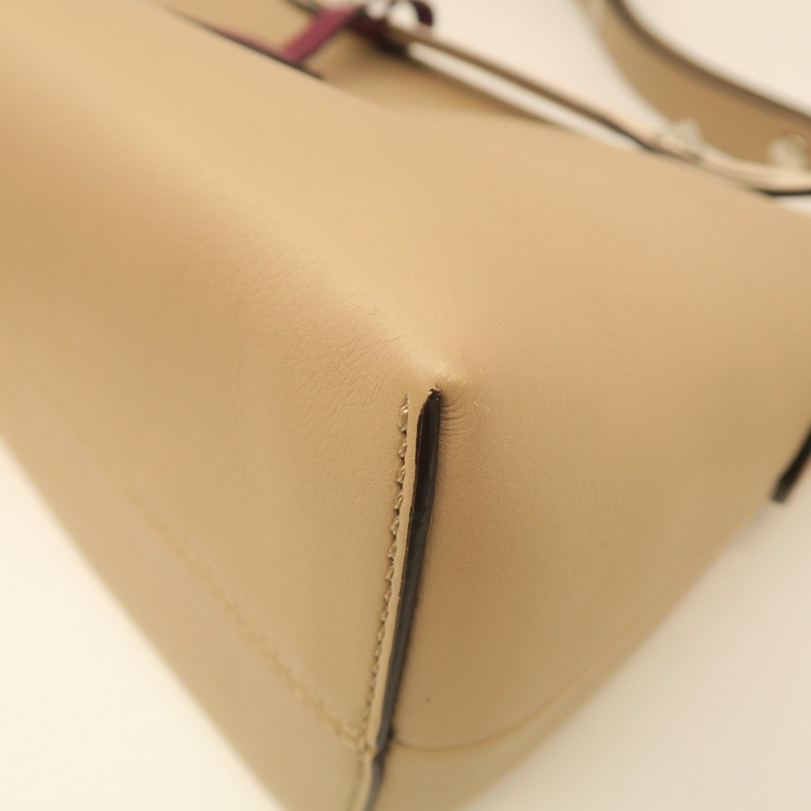 FENDI Cowhide Leather By The Way Medium Shoulder Bag Silver Buckle Beige