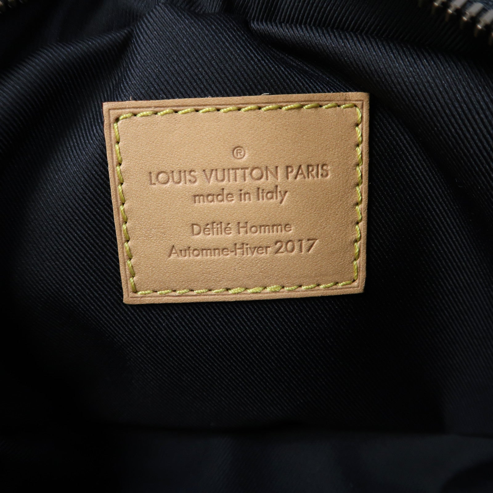 LOUIS VUITTON 帆布Supreme Camouflage Body Bag金扣肩背袋綠色