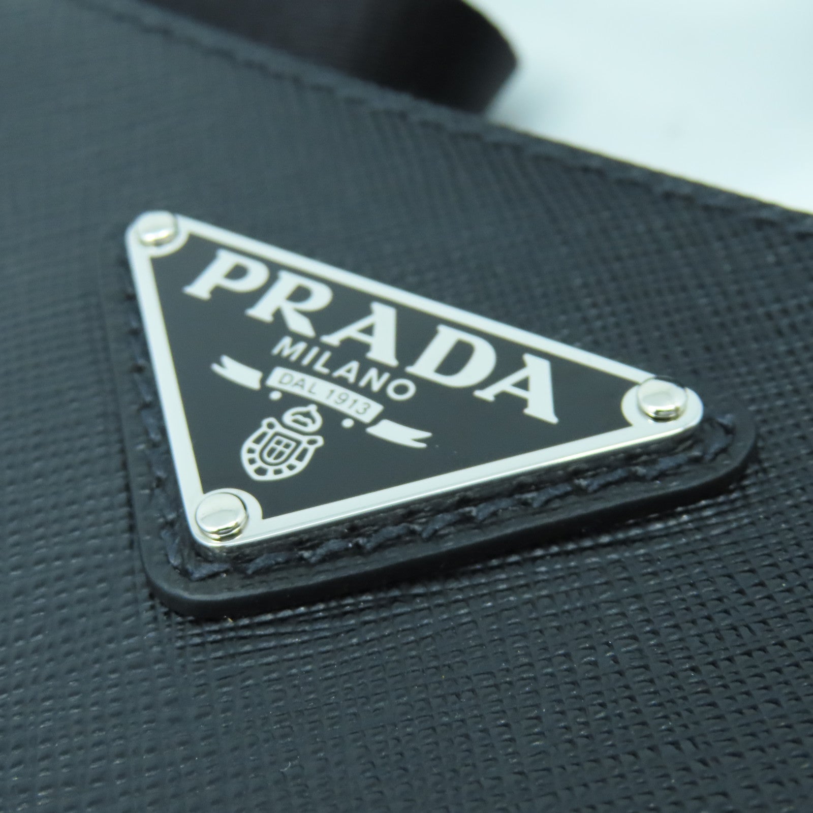 PRADA 牛皮皮革Shoulder Bag銀扣肩背袋黑色