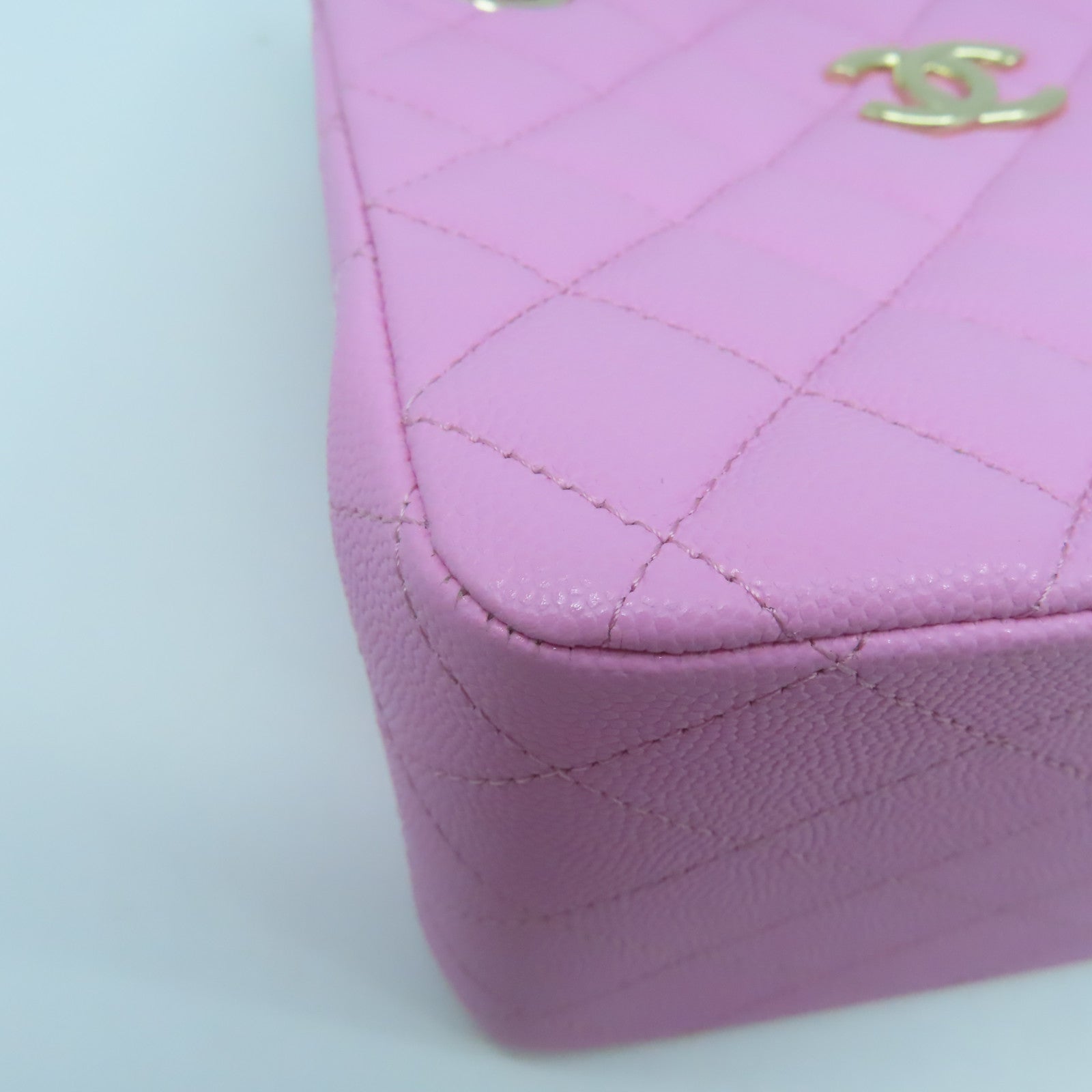 CHANEL 菱格牛皮皮革Chain Shoulder金扣鏈帶肩背袋粉紅色