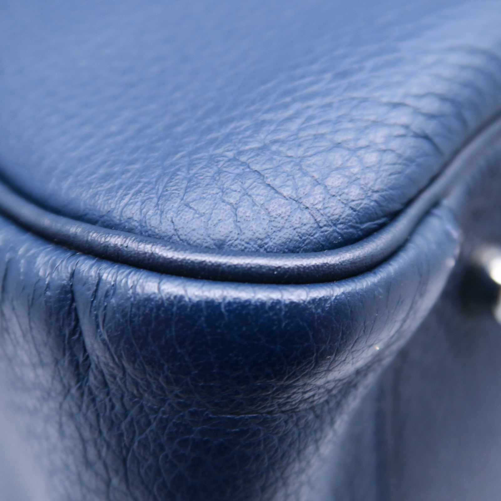 HERMES Taurillon Clemence皮革Lindy 34銀扣手挽肩背兩用袋藍色