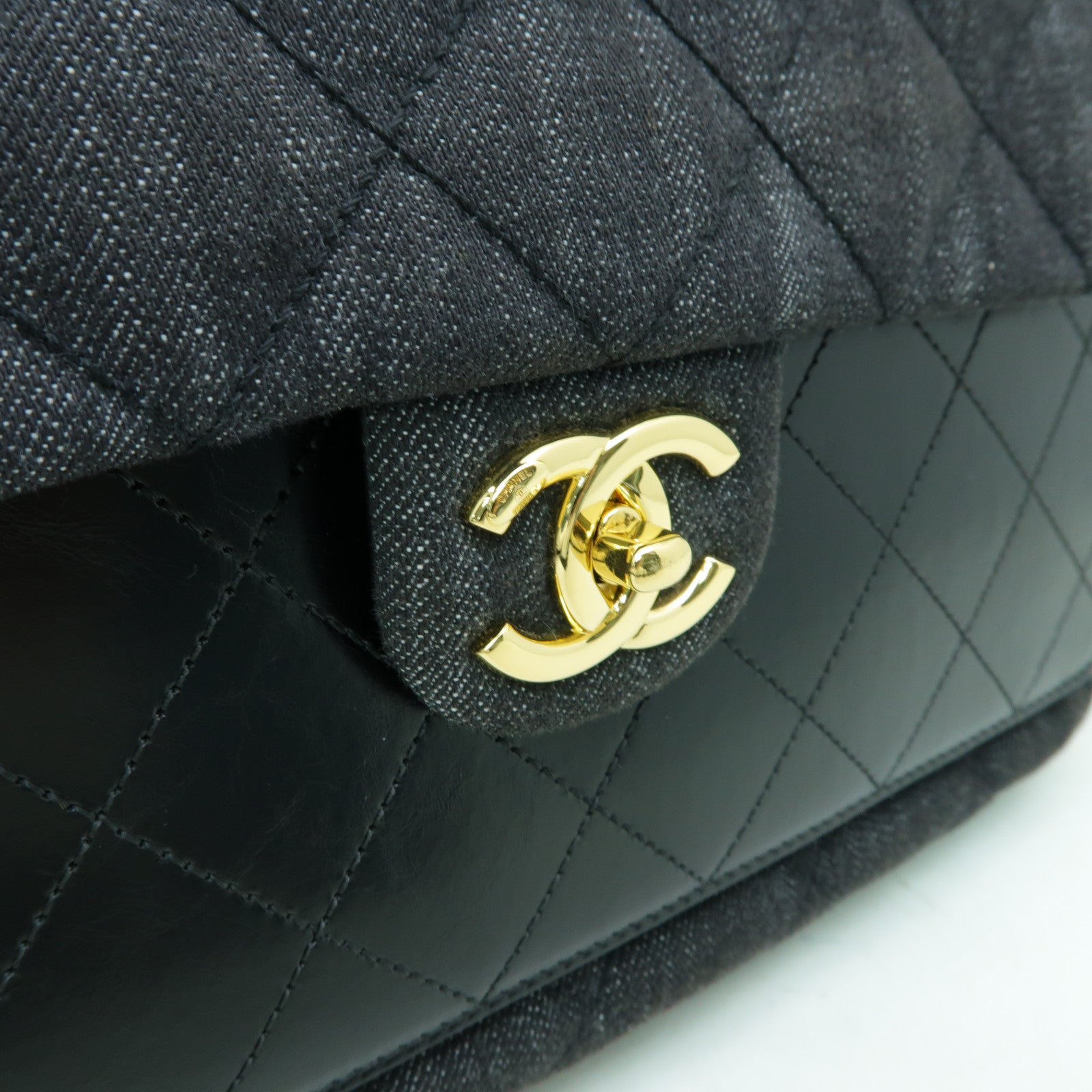 CHANEL 菱格帆布/牛皮皮革Chain Shoulder金扣鏈帶肩背袋黑色