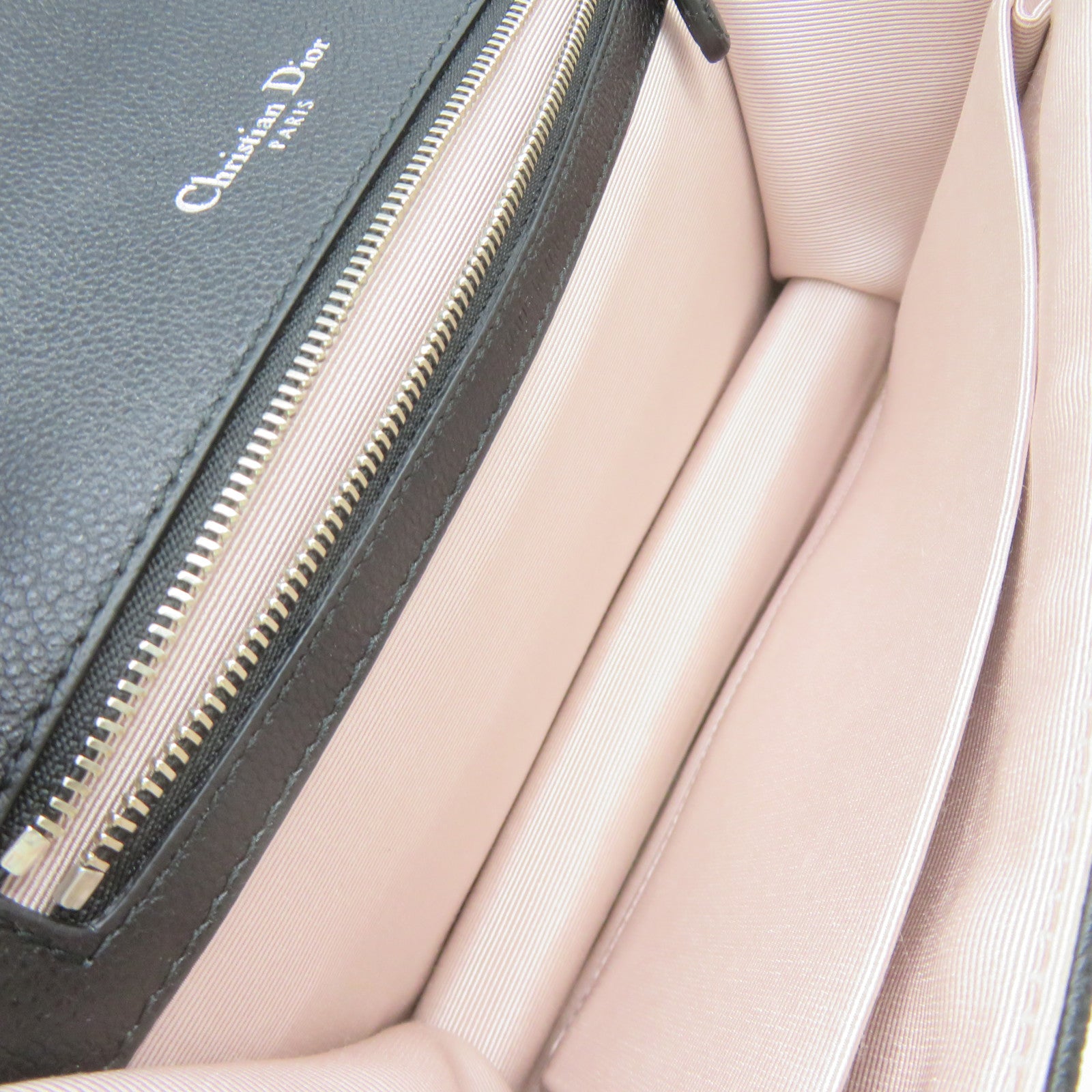 Dior 牛皮皮革Diorama Shoulder Bag银扣链带肩背袋黑色