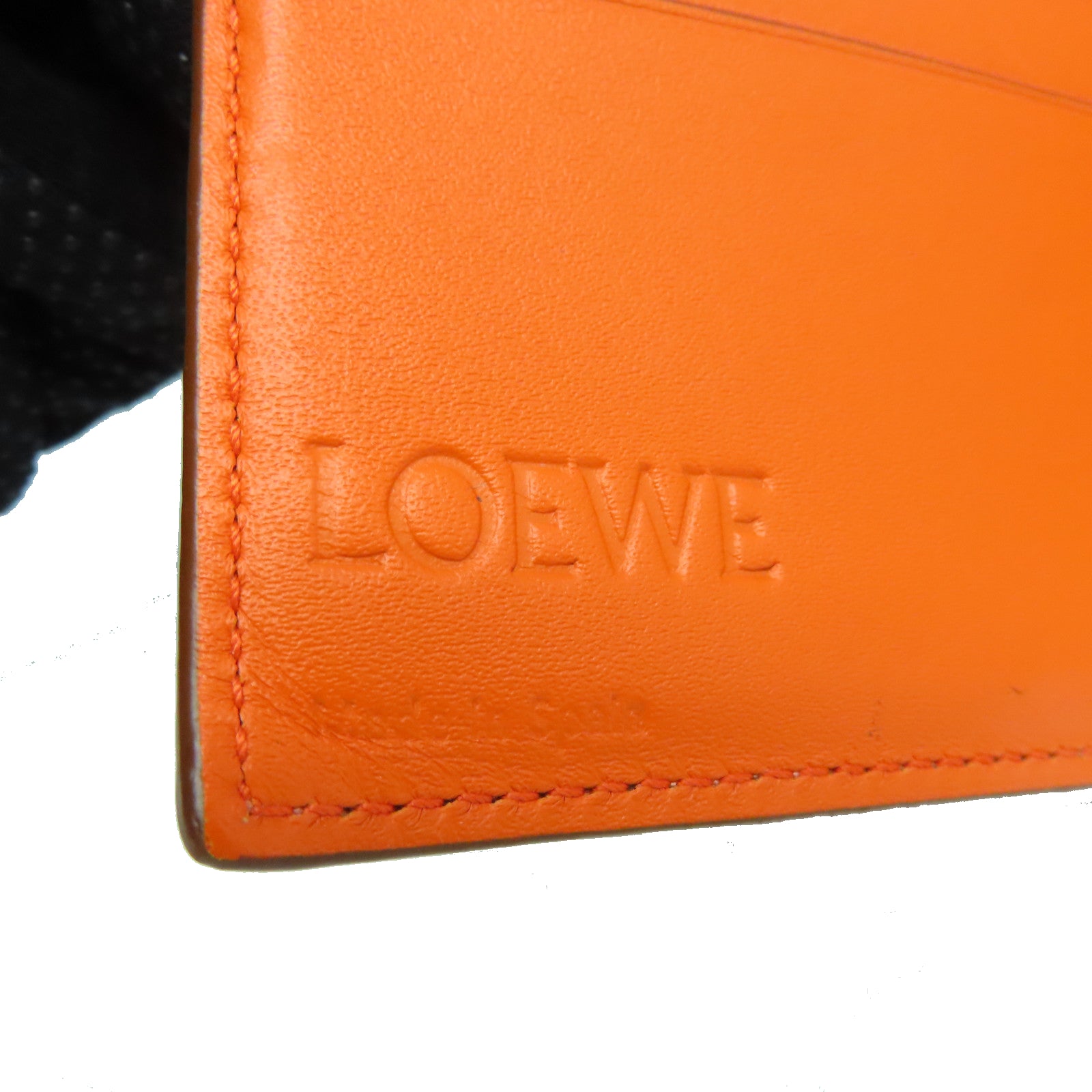 LOEWE 牛皮皮革Wallet金扣钱包粉红色