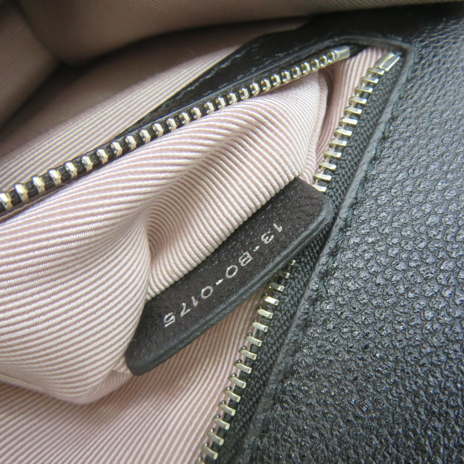Dior 牛皮皮革Diorama Shoulder Bag银扣链带肩背袋黑色
