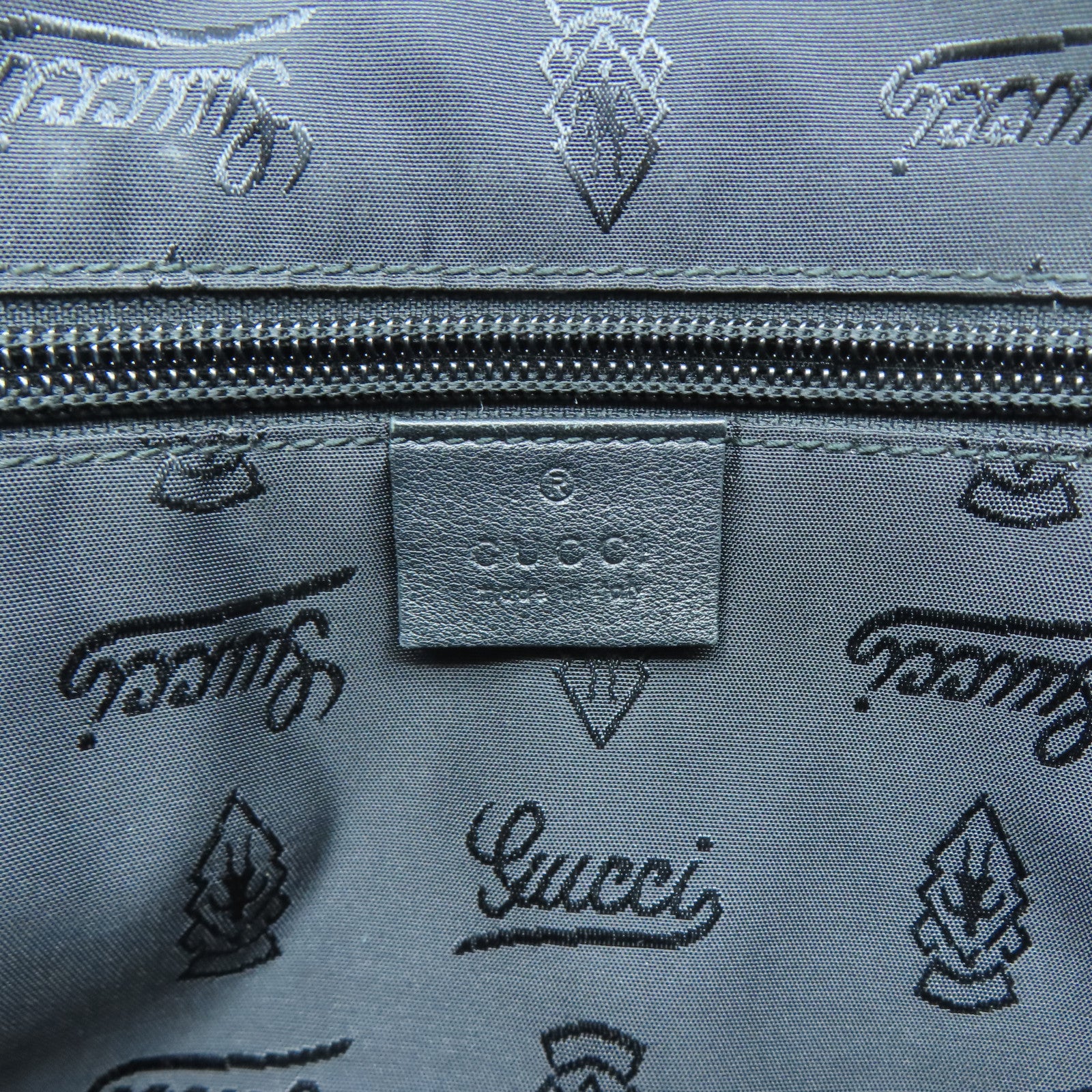 GUCCI 牛皮皮革Shoulder Bag銀扣肩背袋黑色