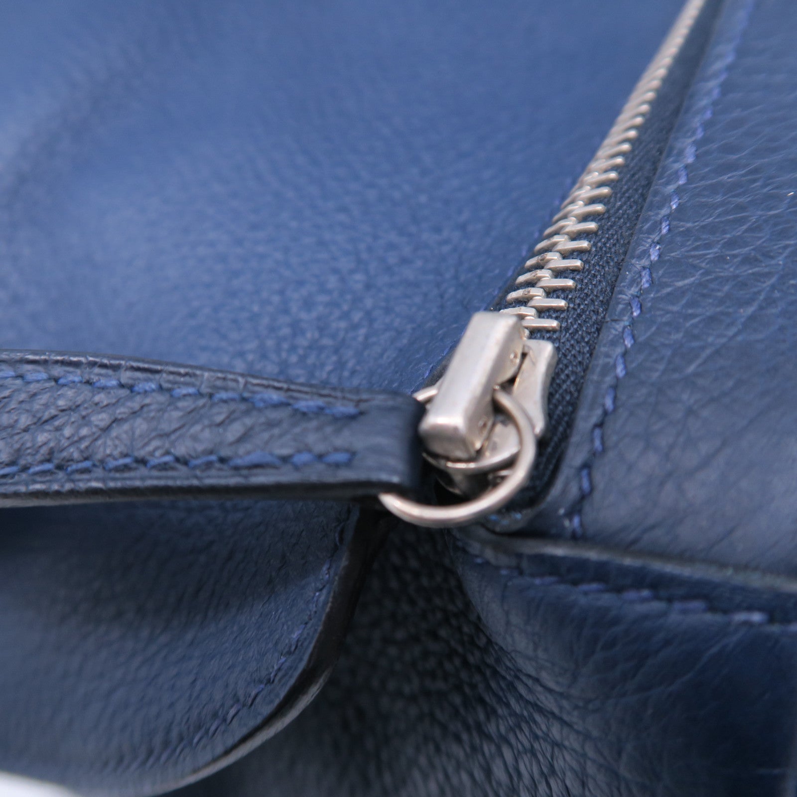 HERMES Taurillon Clemence皮革Lindy 34銀扣手挽肩背兩用袋藍色