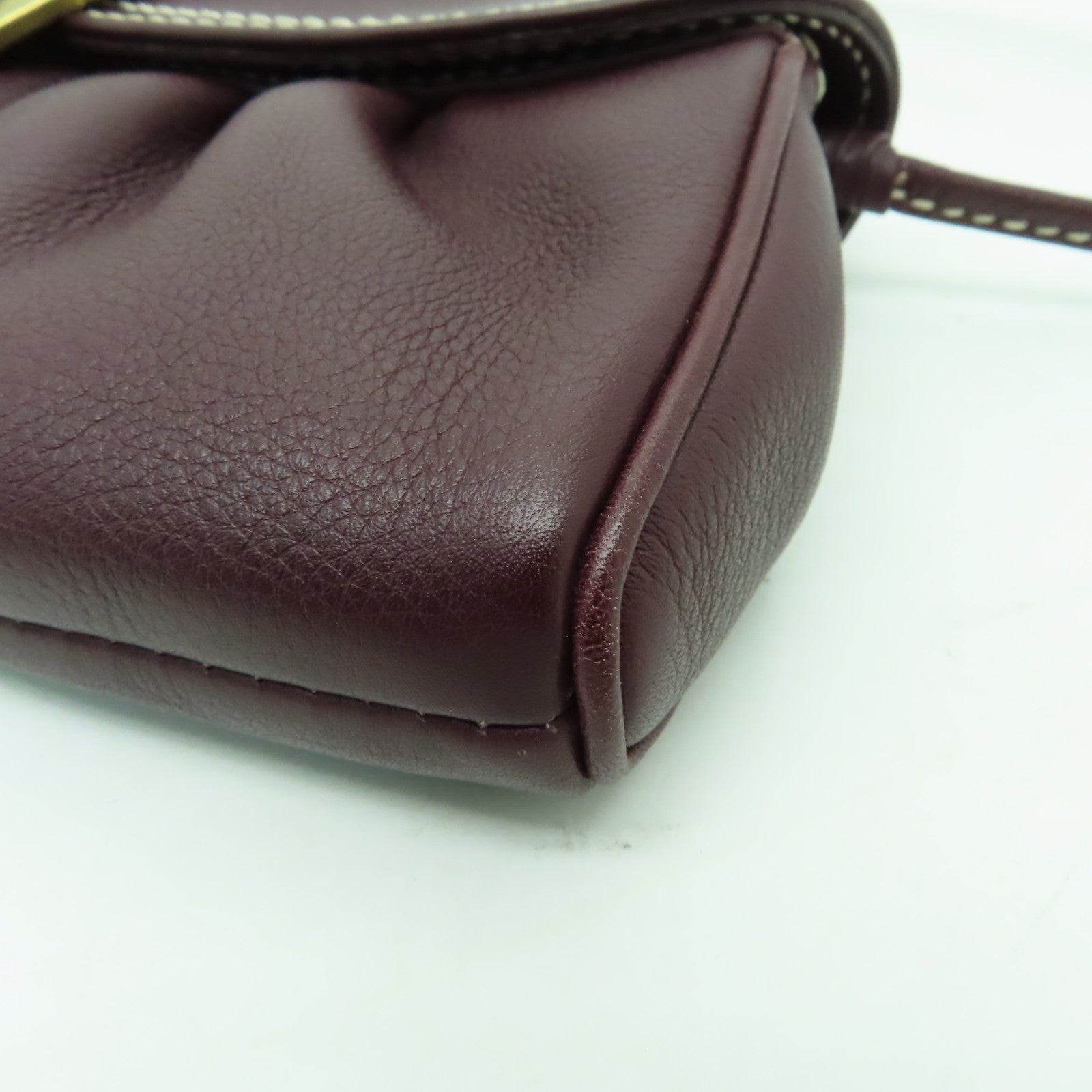 CELINE 牛皮皮革Shoulder Bag金扣肩背袋深紫色