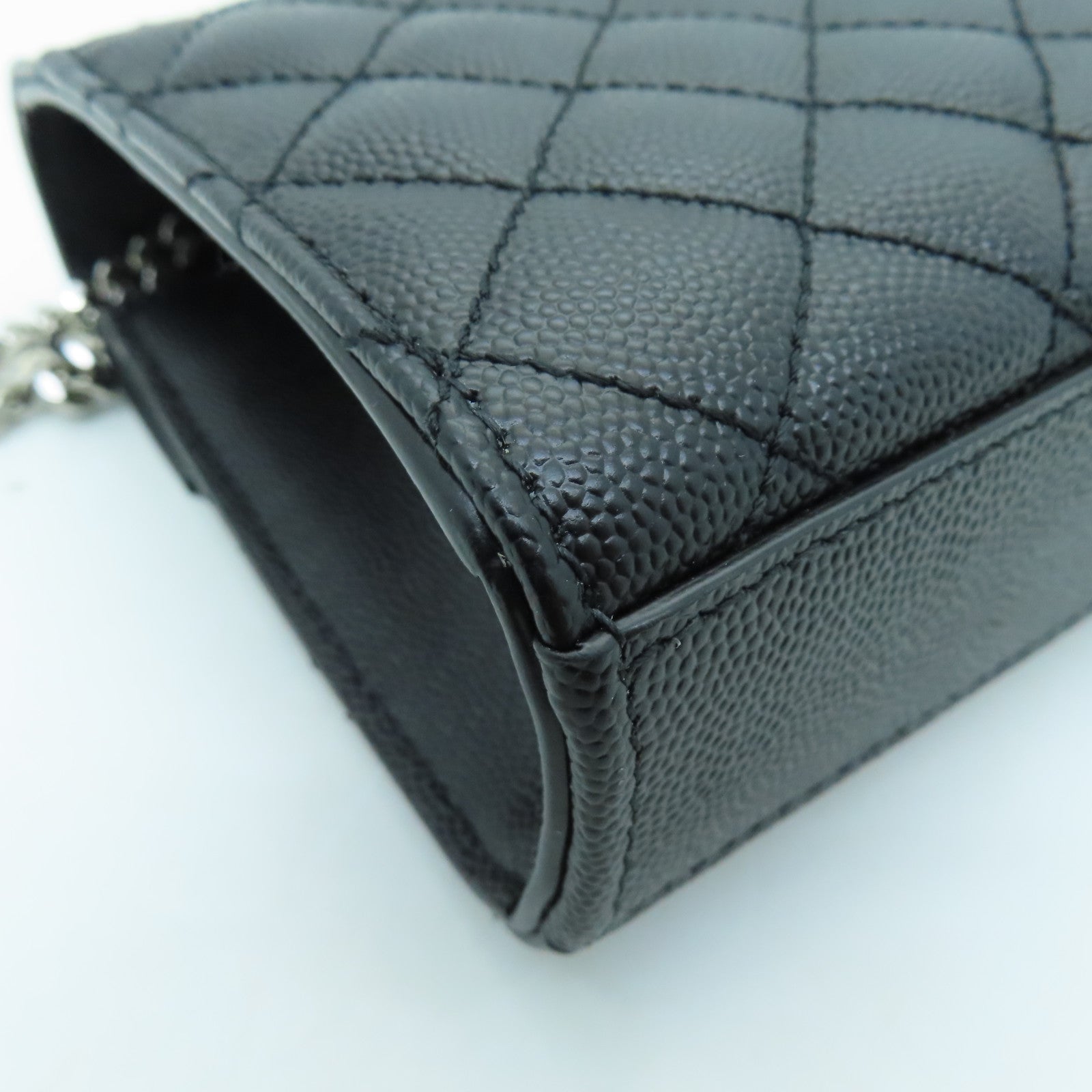 SAINT LAURENT Leather Chain Shoulder Bag Silver Buckle Chain Shoulder Bag Black