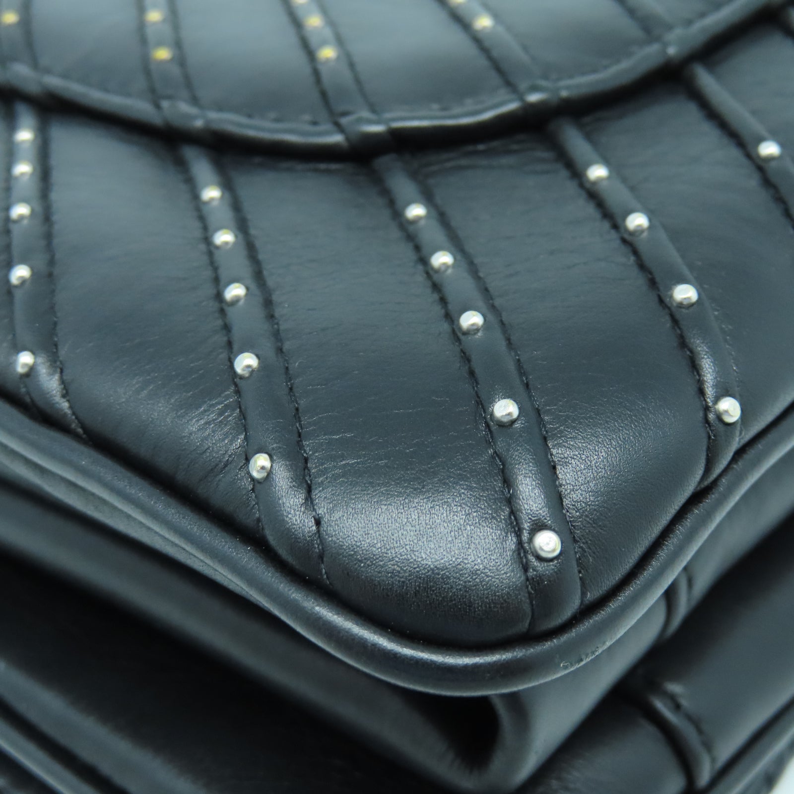 CHANEL twill cowhide leather Chain Shoulder silver buckle chain shoulder bag black