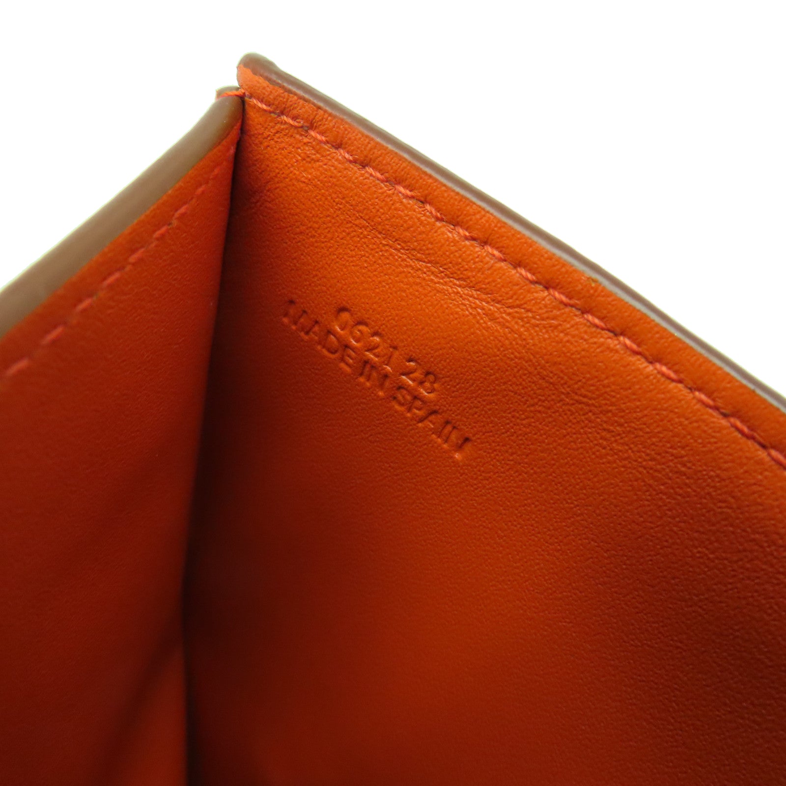 LOEWE 牛皮皮革Wallet金扣钱包粉红色