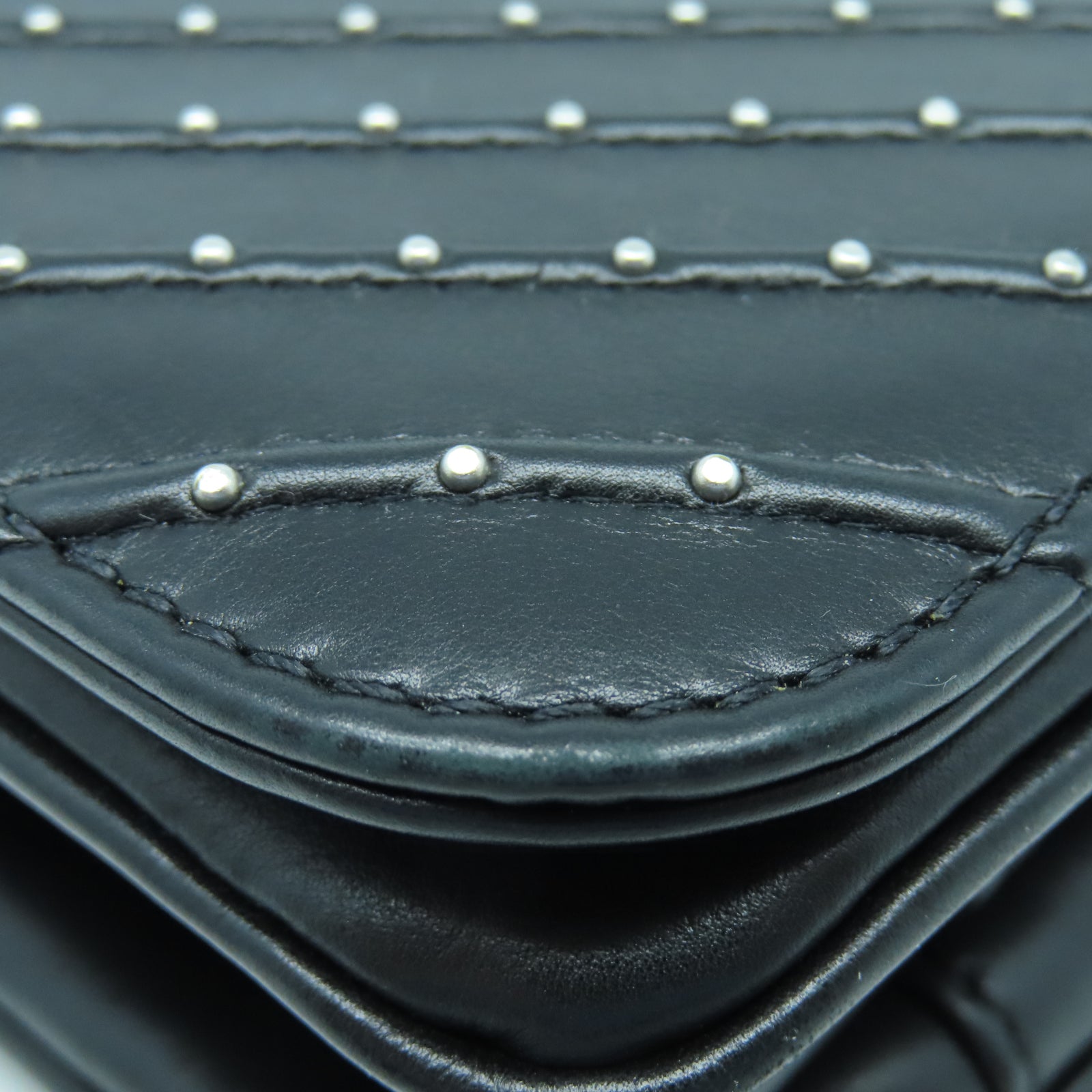 CHANEL twill cowhide leather Chain Shoulder silver buckle chain shoulder bag black