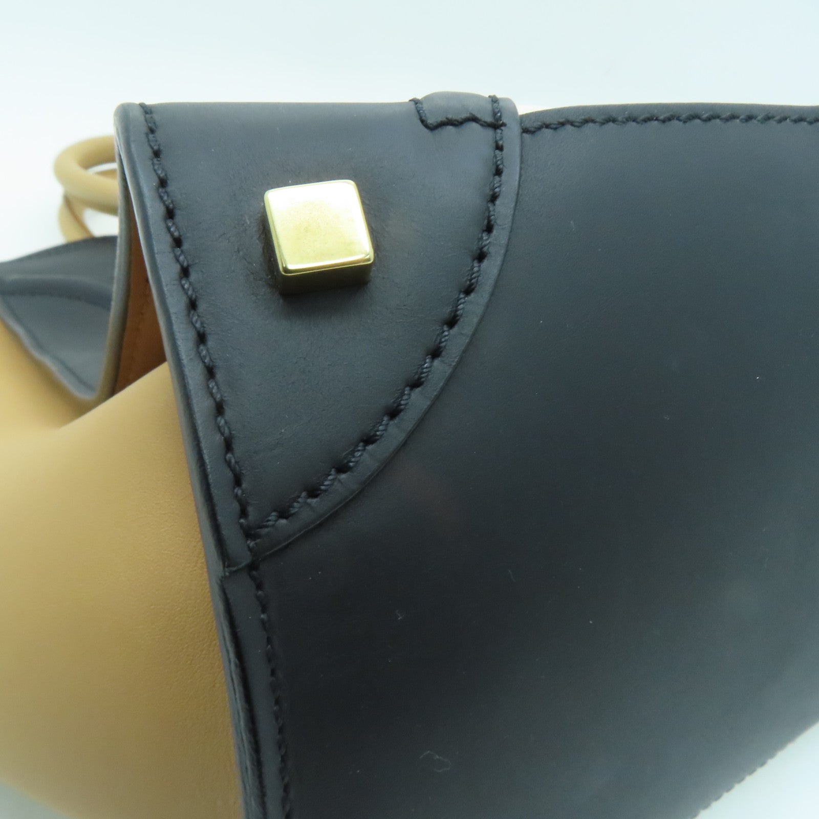 CELINE 牛皮皮革Mini Luggage金扣手挽袋米色/白色/黑色
