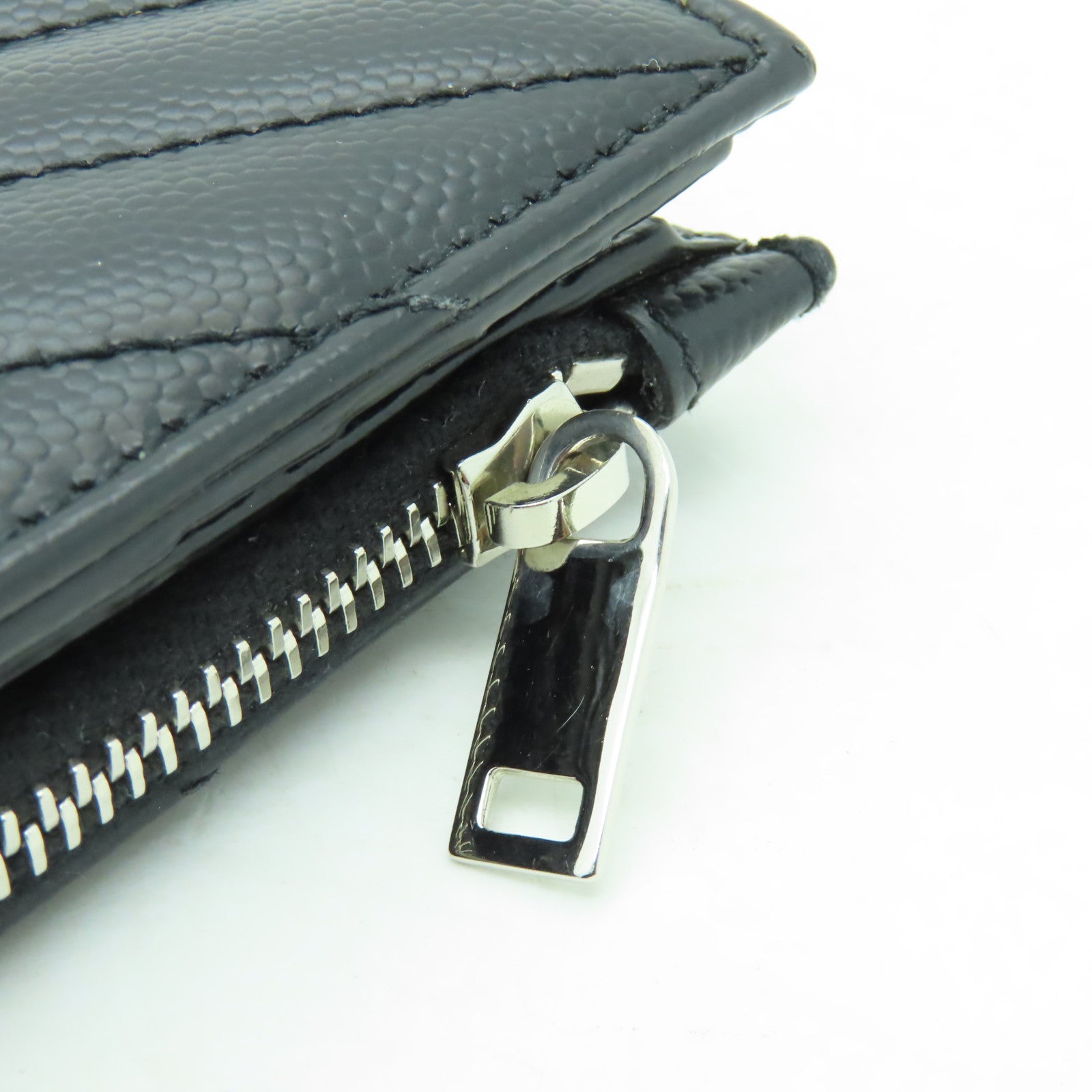 YVES SAINT LAURENT 牛皮皮革Wallet銀扣錢包黒色