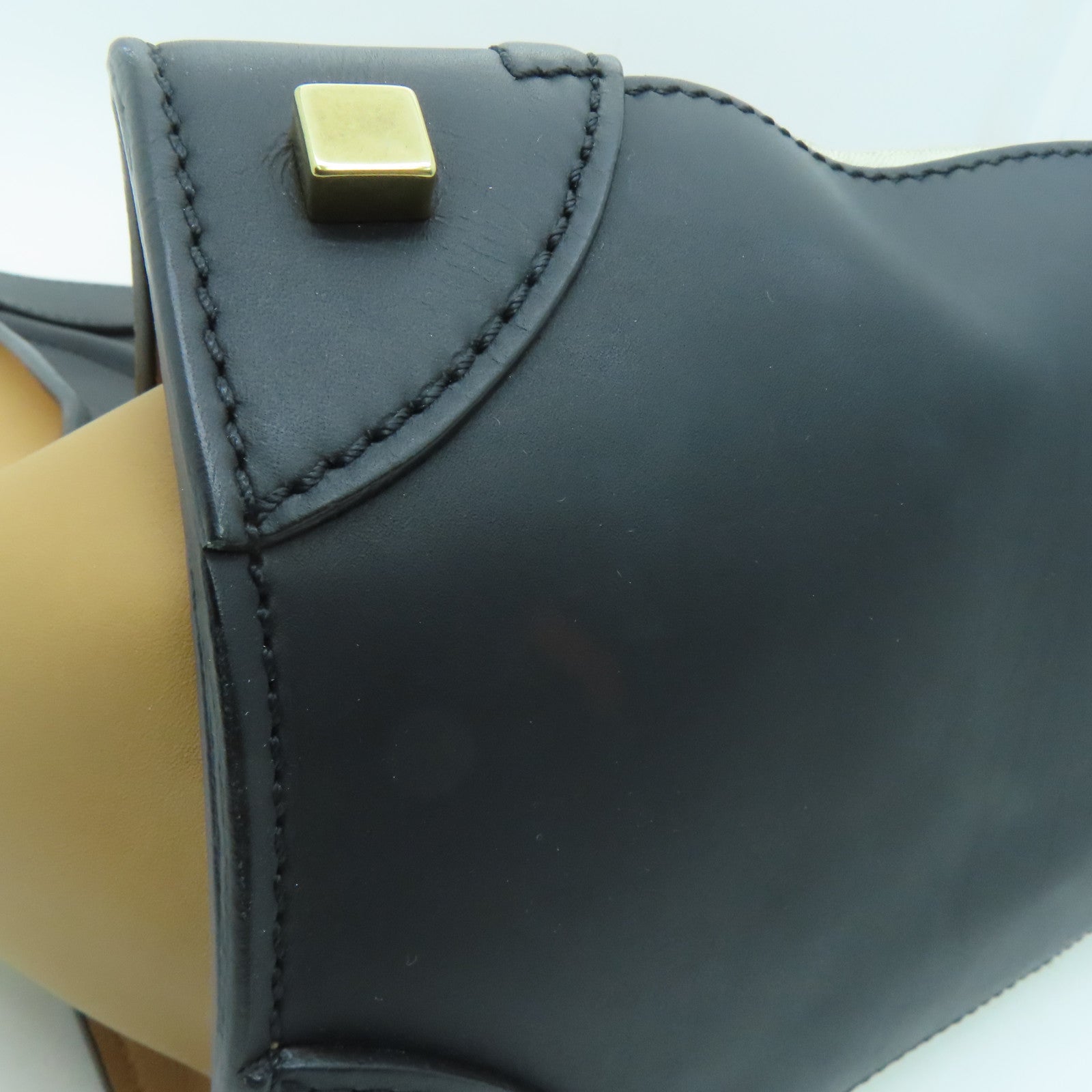 CELINE 牛皮皮革Mini Luggage金扣手挽袋米色/白色/黑色