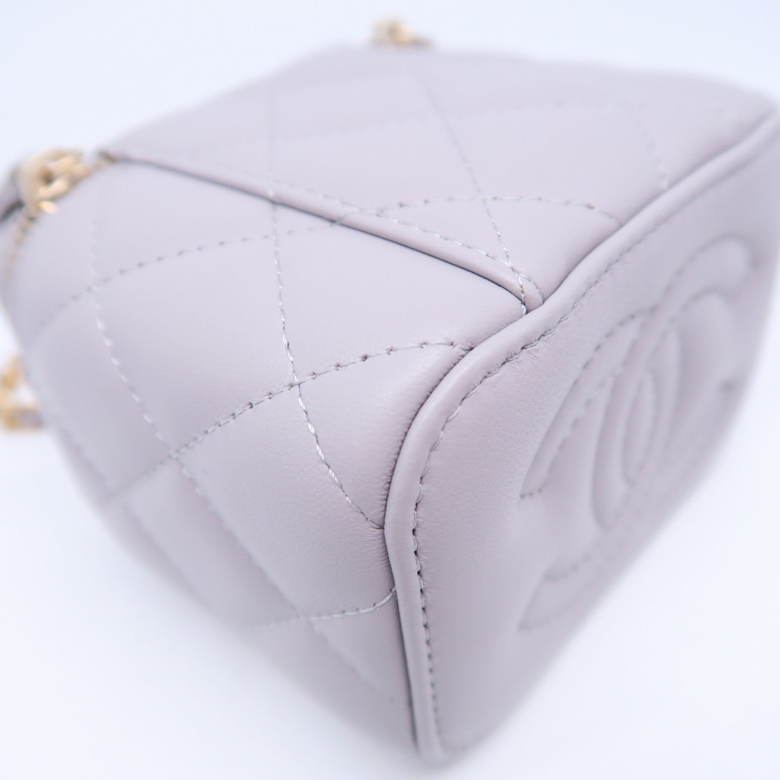 CHANEL 菱格羊皮皮革Chain Shoulder金扣肩背袋灰色