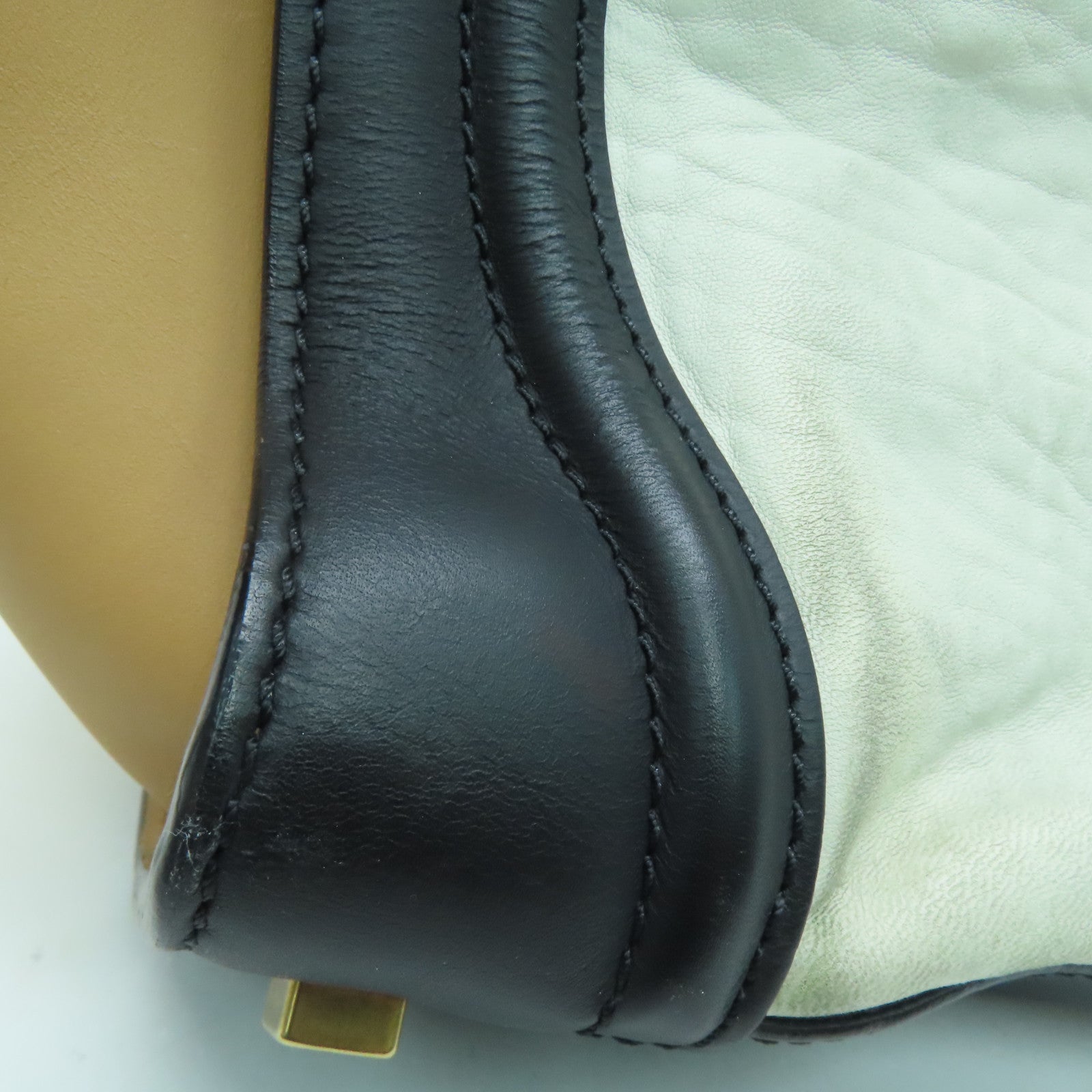 CELINE 牛皮皮革Mini Luggage金扣手挽袋米色/白色/黑色