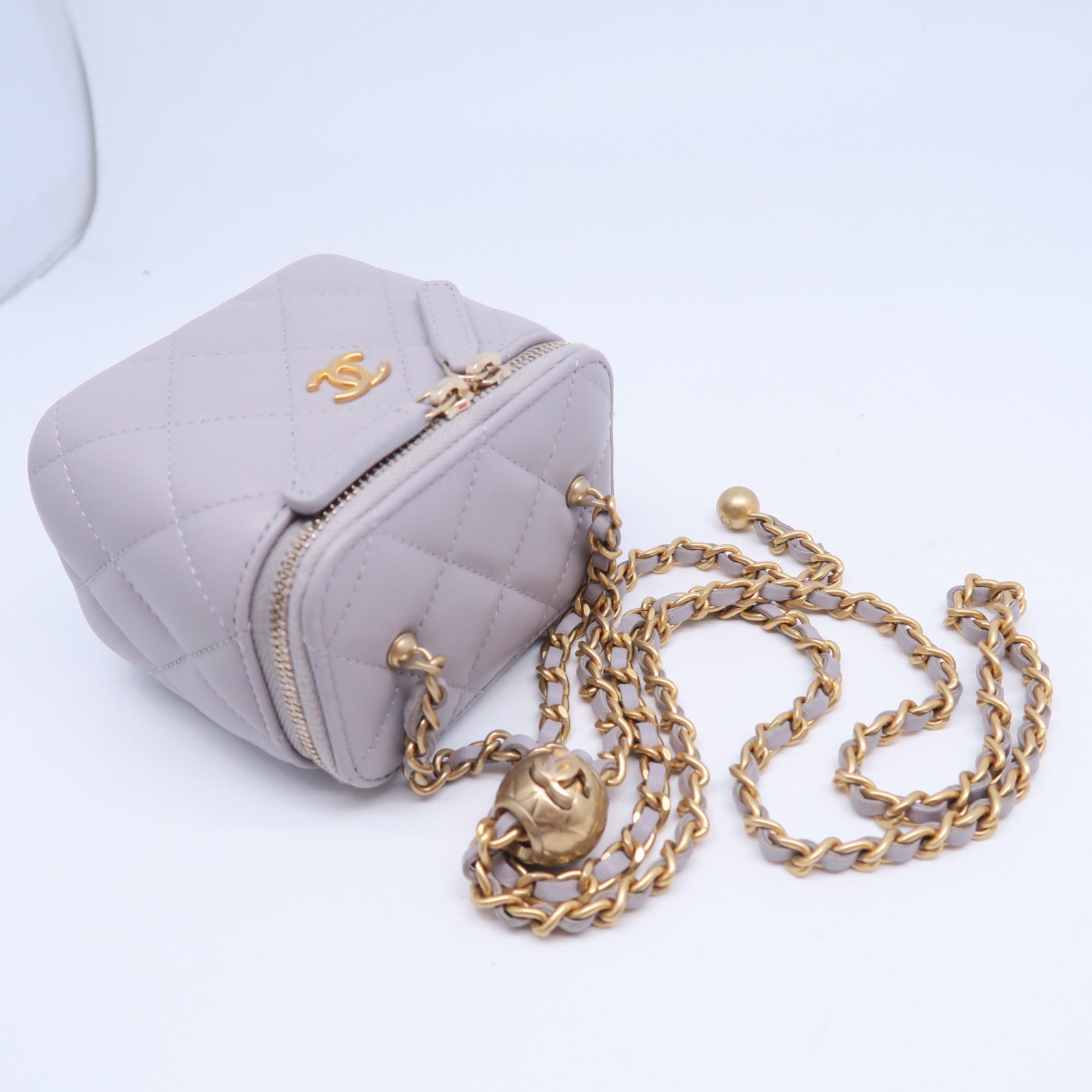 CHANEL 菱格羊皮皮革Chain Shoulder金扣肩背袋灰色