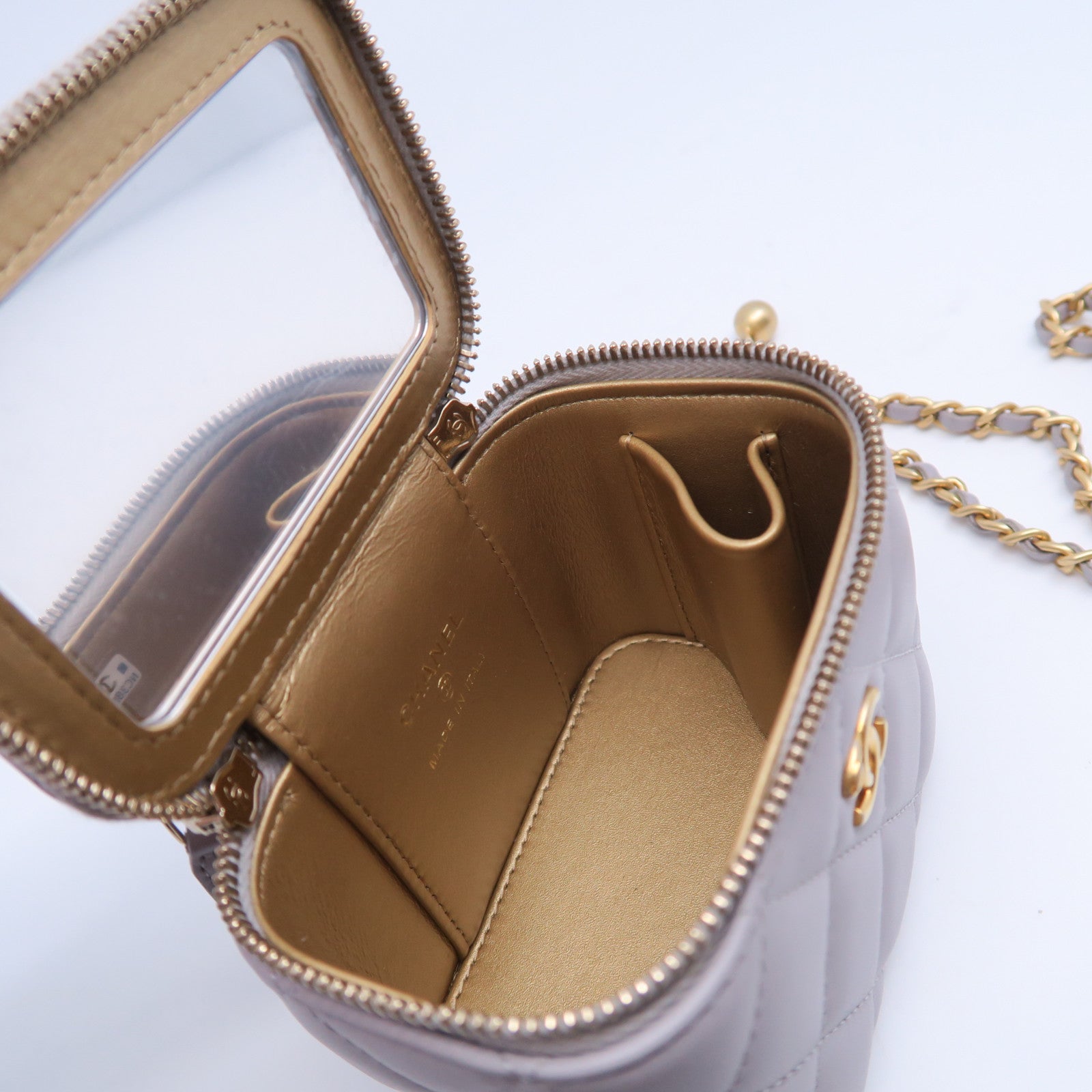 CHANEL 菱格羊皮皮革Chain Shoulder金扣肩背袋灰色