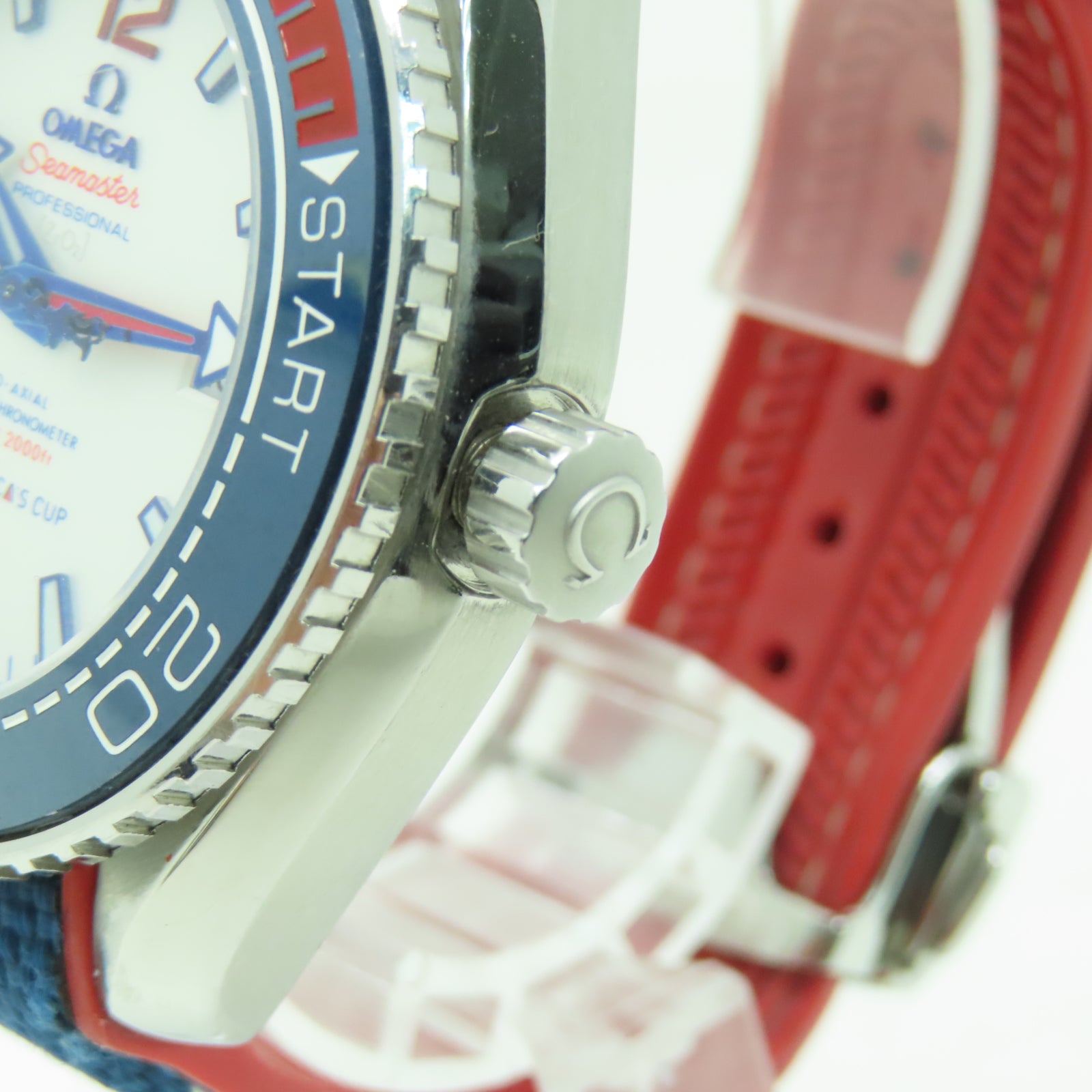 OMEGA Seamaster Planet Ocean 600M America's Cup Watch不鏽鋼/橡膠手錶自動機芯白色