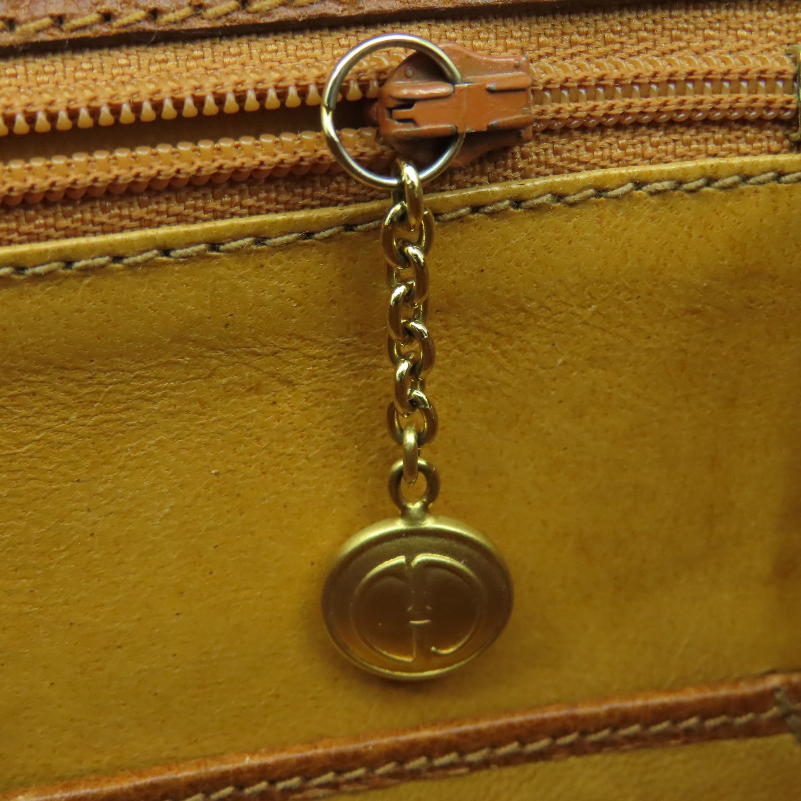 GUCCI 牛皮皮革Handbag金扣手挽袋啡色