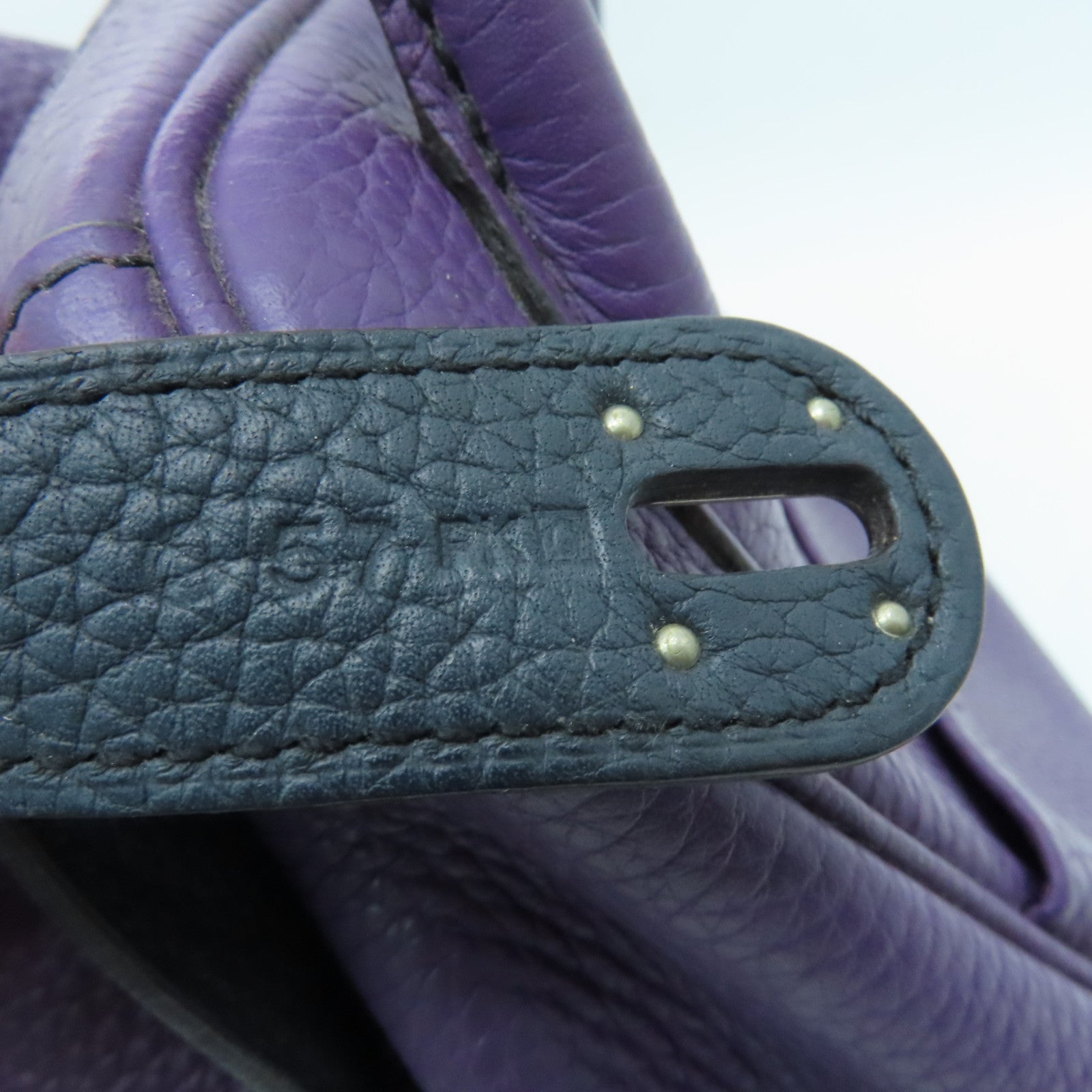 HERMES Clemence皮革Lindy 34银扣手挽肩背两用袋Cassis/紫色