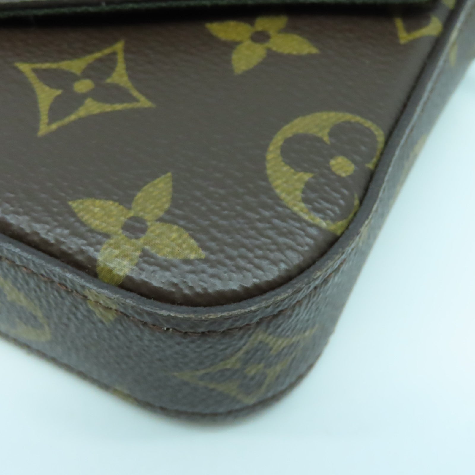 LOUIS VUITTON Monogram Felicie Strap & Go金扣肩背袋啡色/綠色