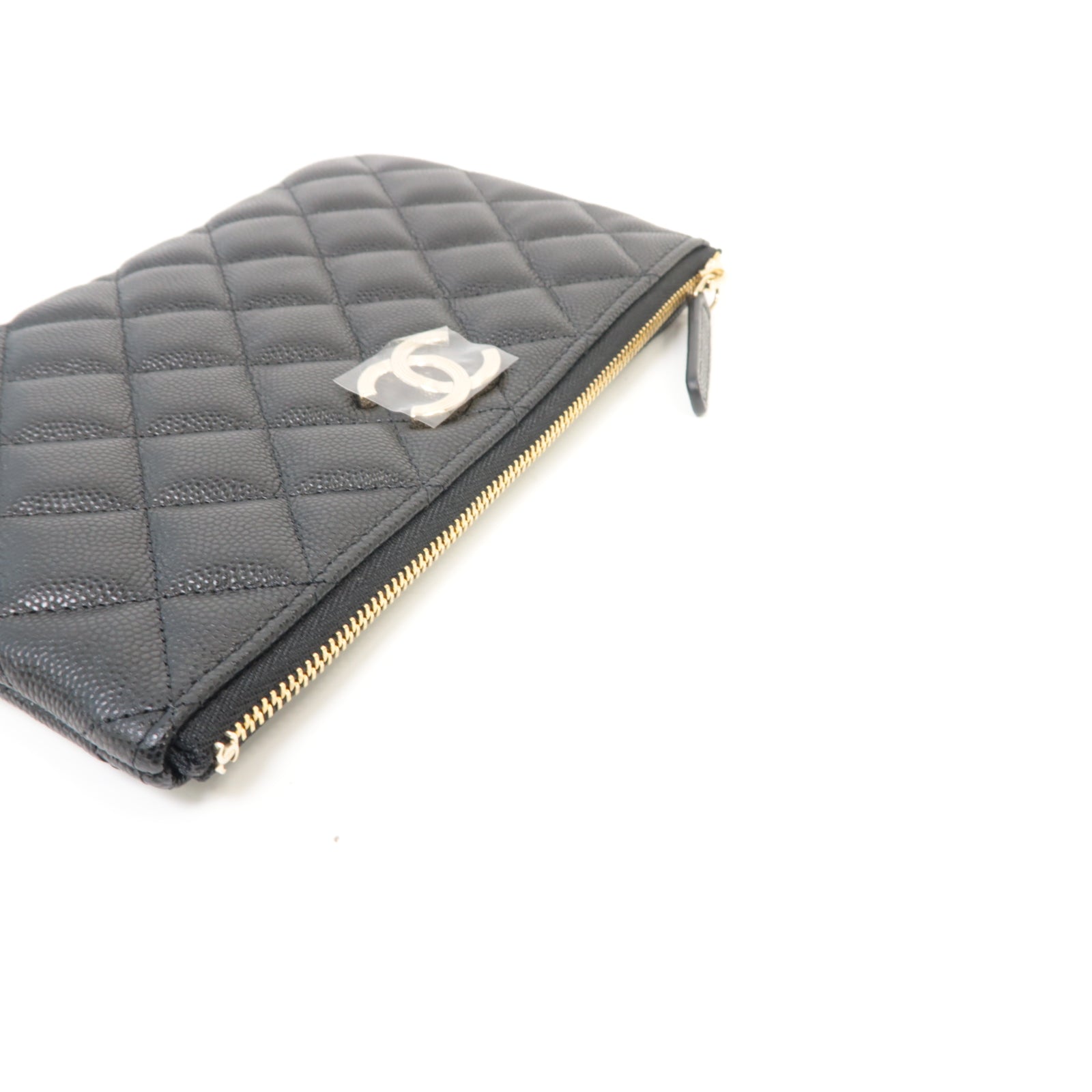 CHANEL 菱格Caviar皮革Pouch金扣手拿包黑色